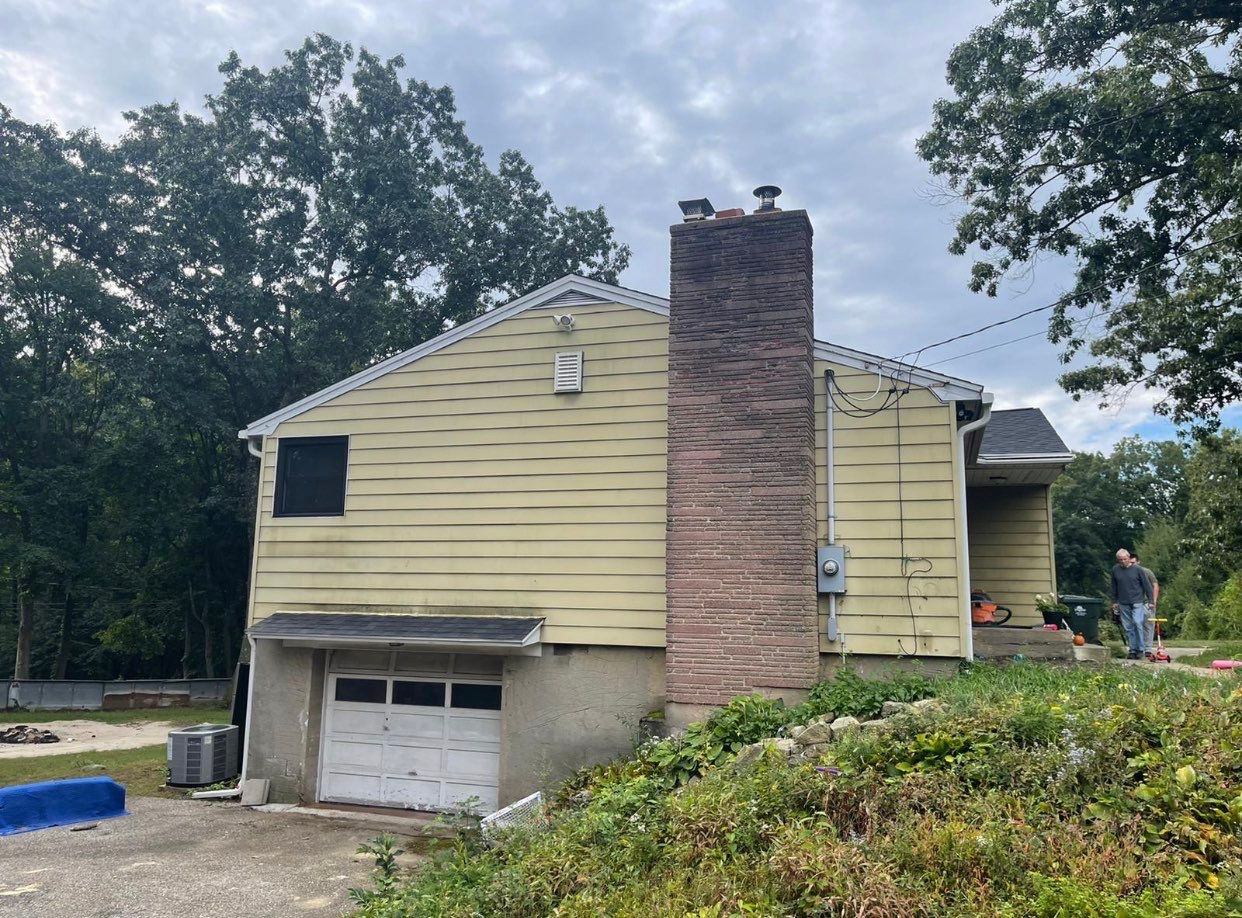 Siding Installation using Certainteed monogram charcoal gray Owens Corning Onyx Black by A Plus Exterior