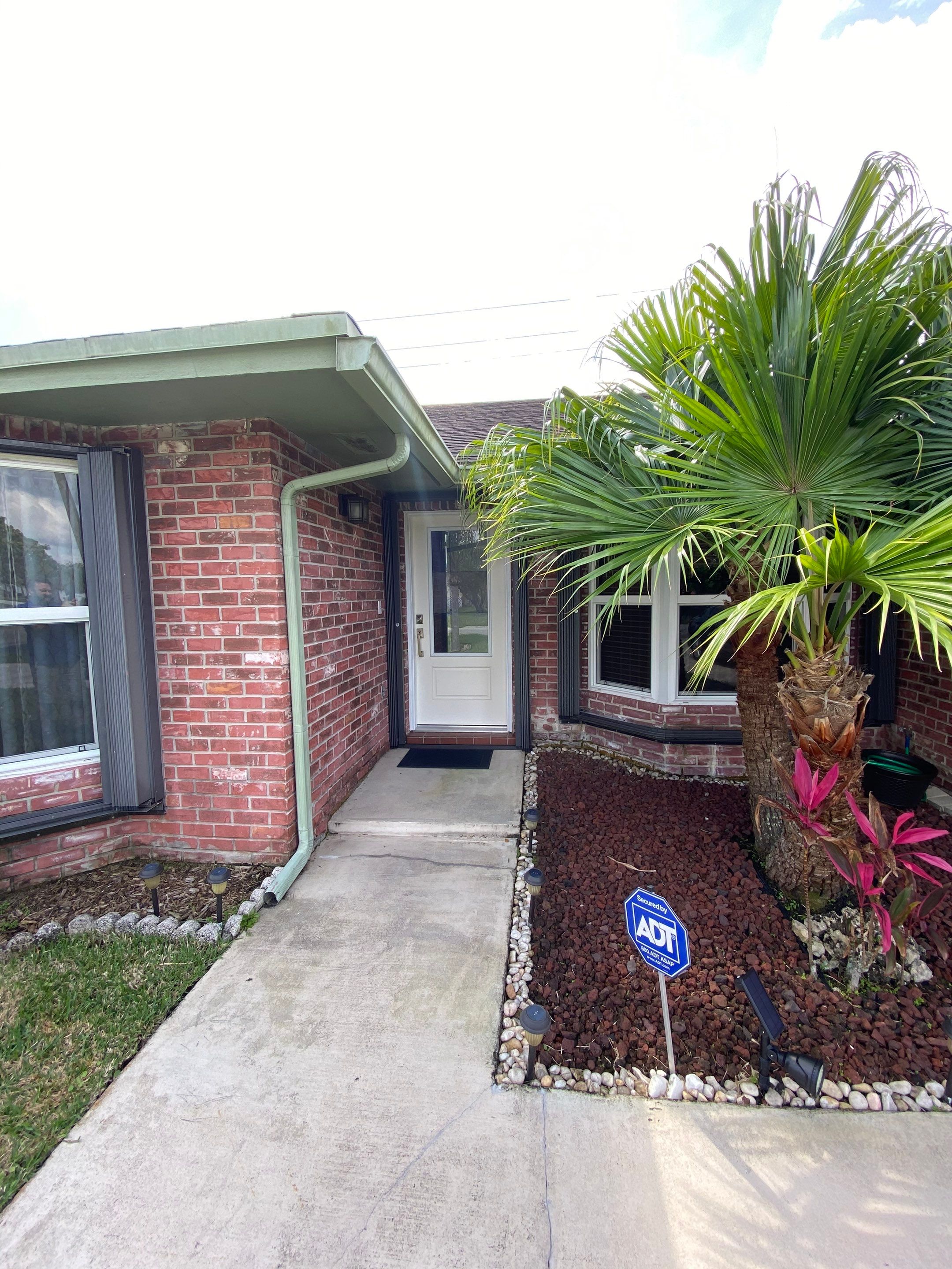 Fiberglass Impact Entry Door Installation – Tamarac, FL by The Door Doctor of South Florida, Inc.
