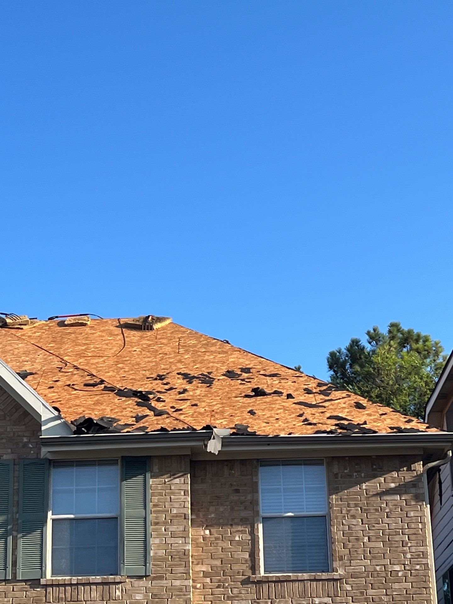 Residential Roofing Installation using Owen's Corning Duration (Lifetime) Shingles by Roof Repair Company