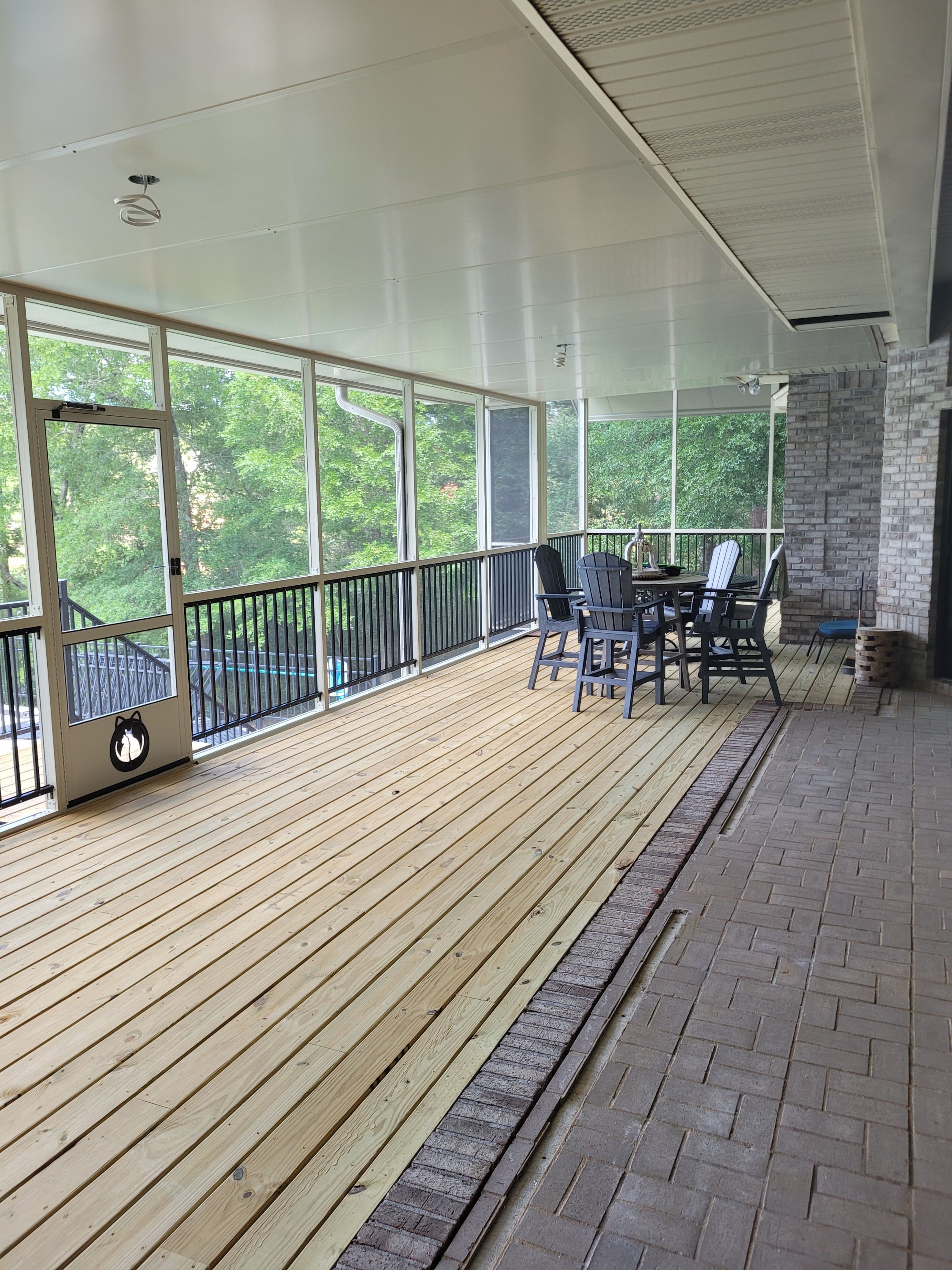 Elevated Screen Room in Crestview by Titan Sunrooms