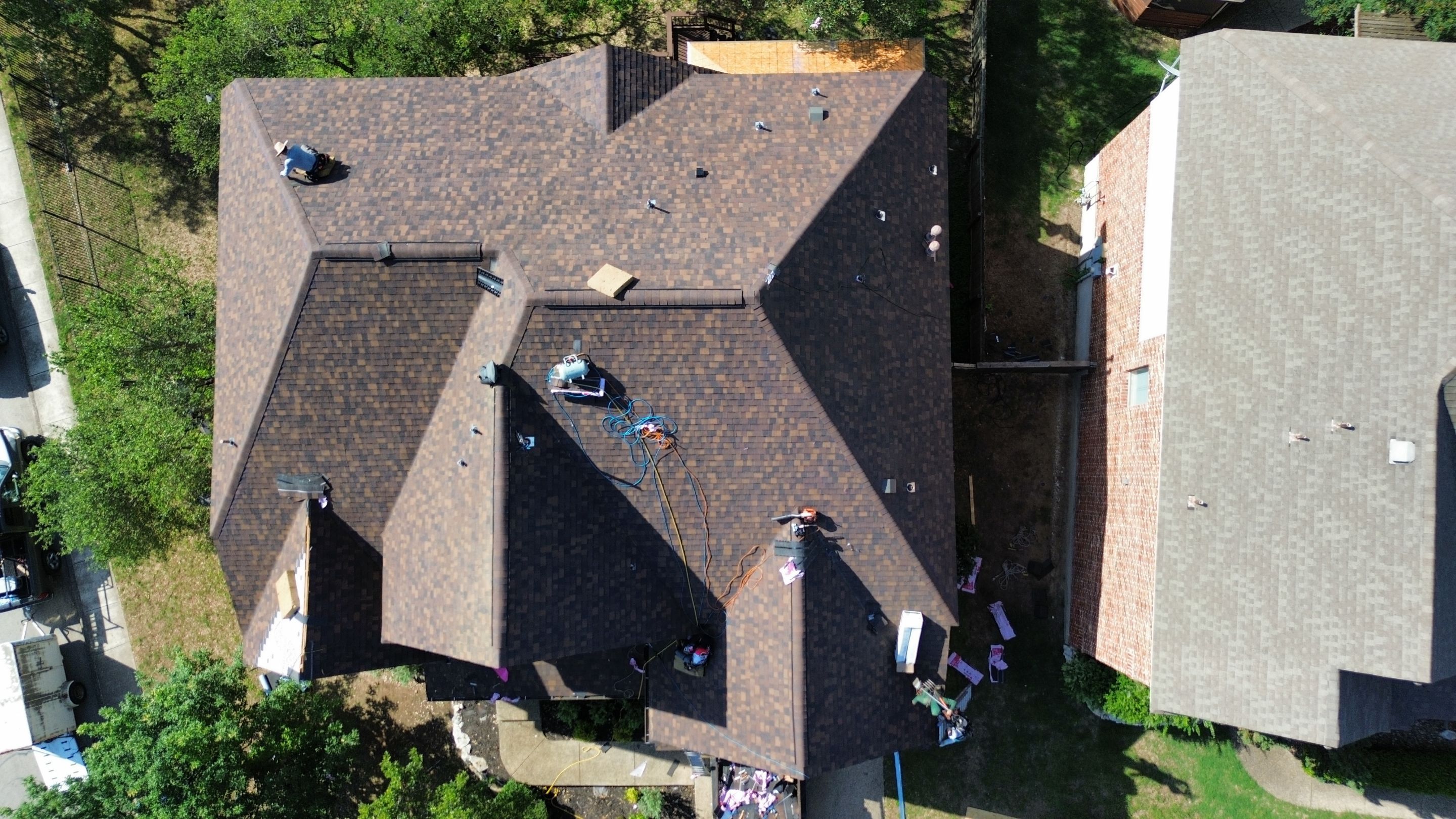 Residential Roof Replacement using Owens Corning 30 year Architectural Shingles by Premier Roofing and Contracting