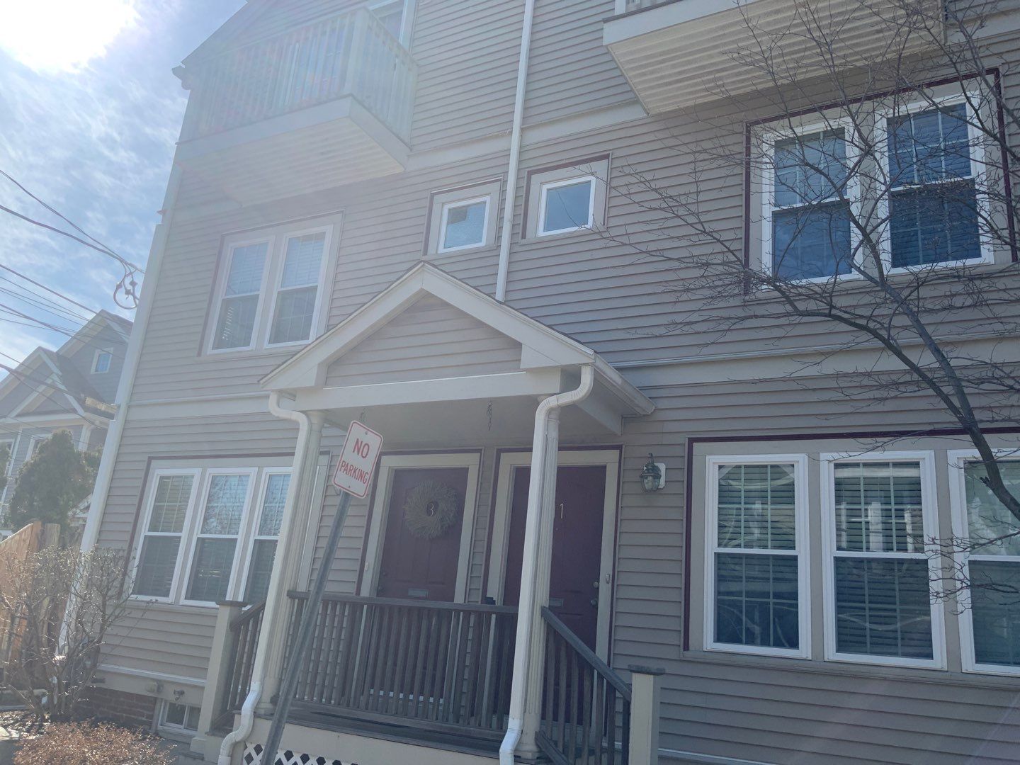 Vinyl siding and Entry Doors inn  Watertown, MA by UBrothers Construction
