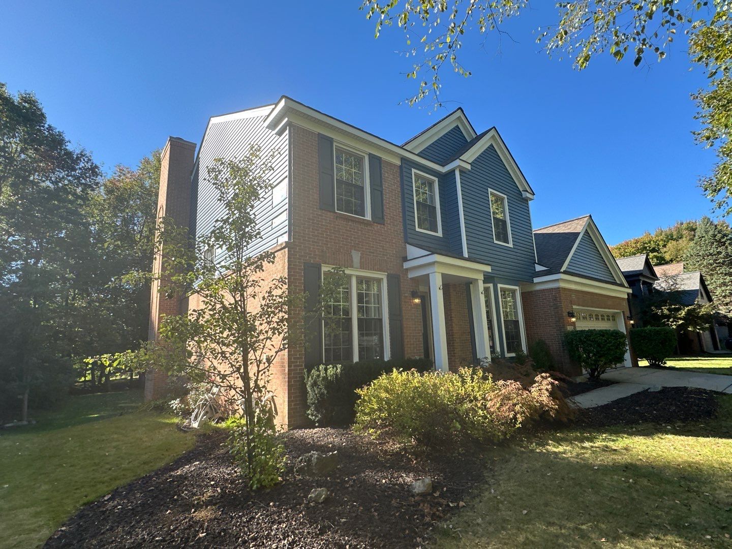 Siding Replacement using Alside Charter Oak D4.5" by 180 Contractors