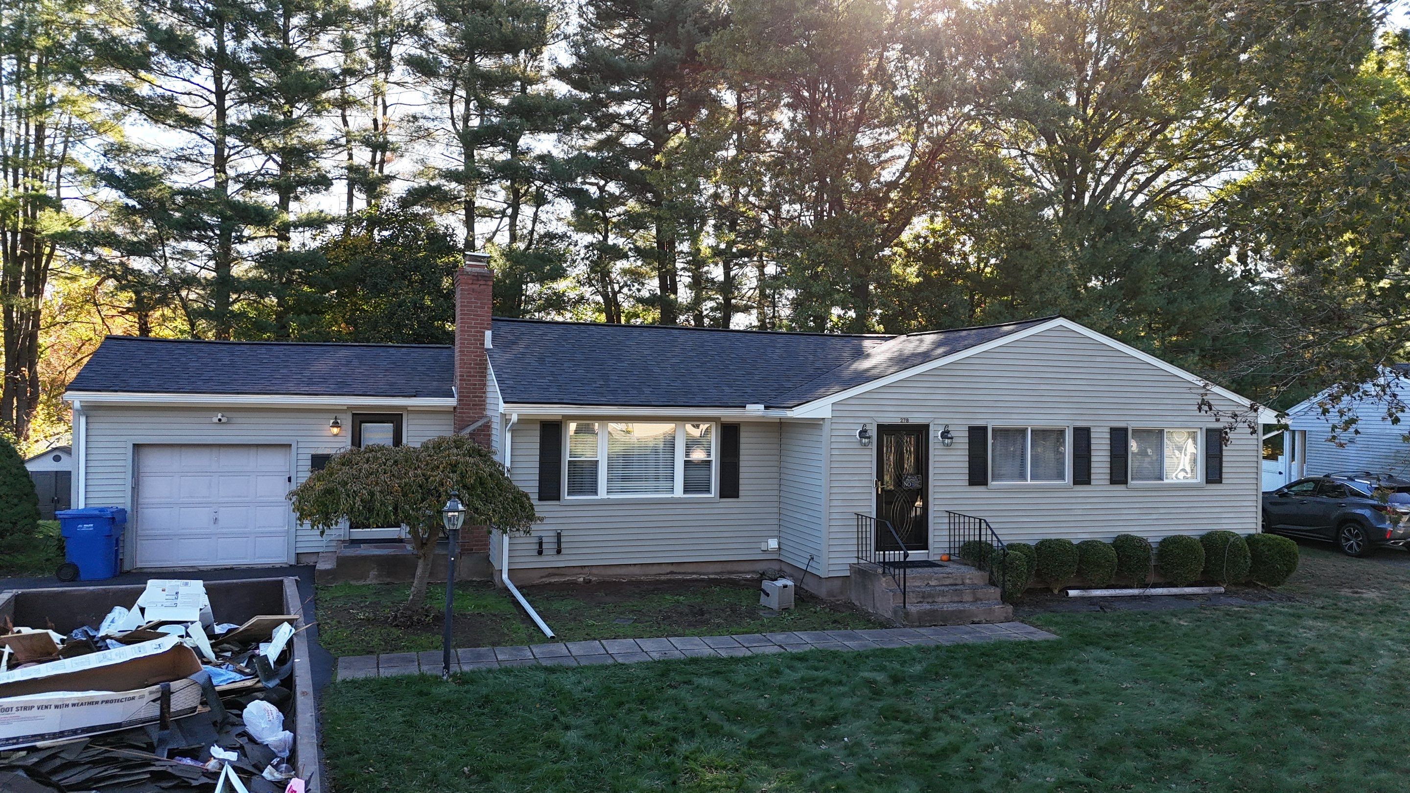 Owens Corning Duration: Onyx Black in Middletown by Golden Shield Roofing