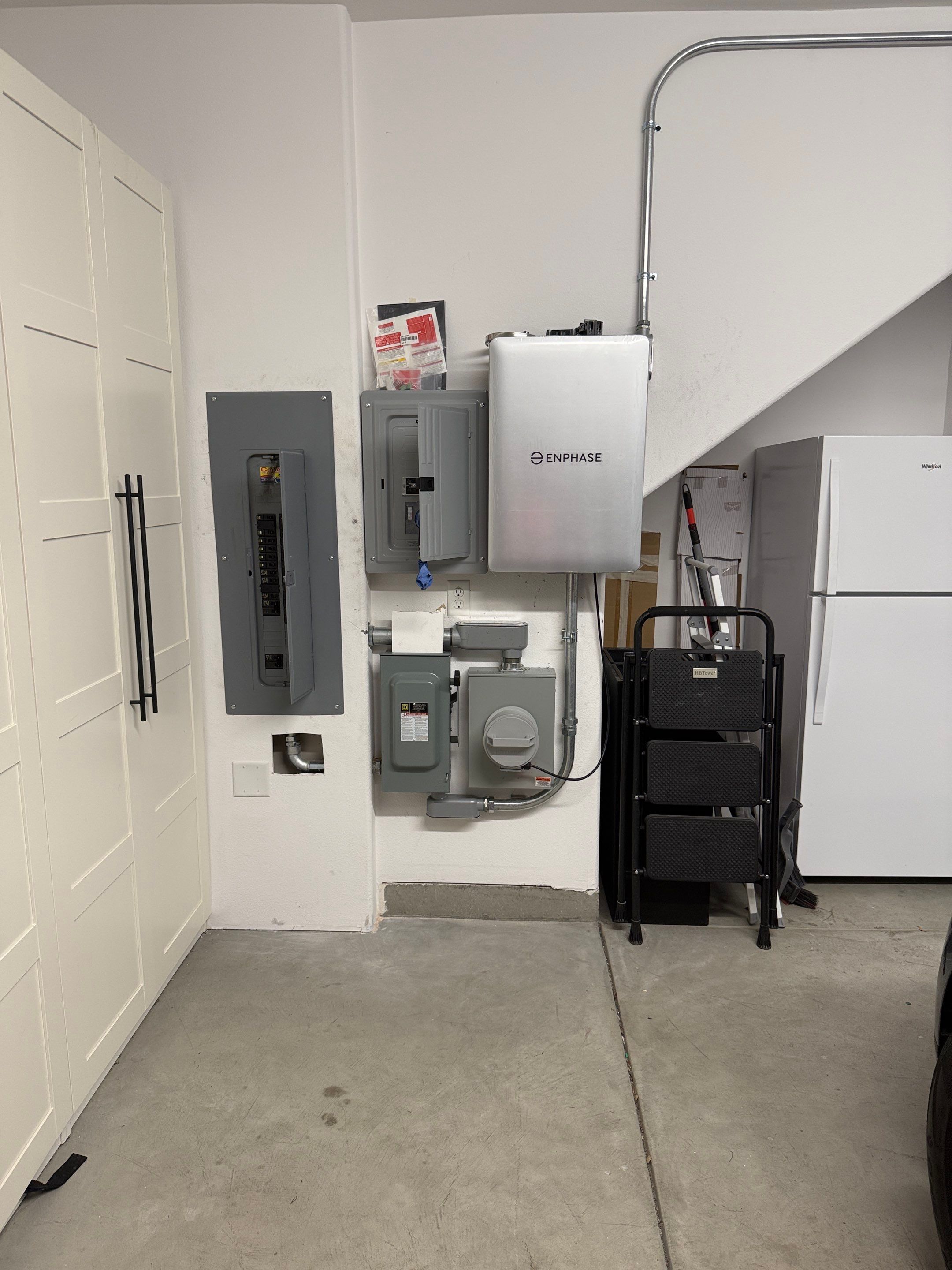 Solar Panel Installation and Enphase IQ Battery Storage in Simi Valley by VIBE SOLAR