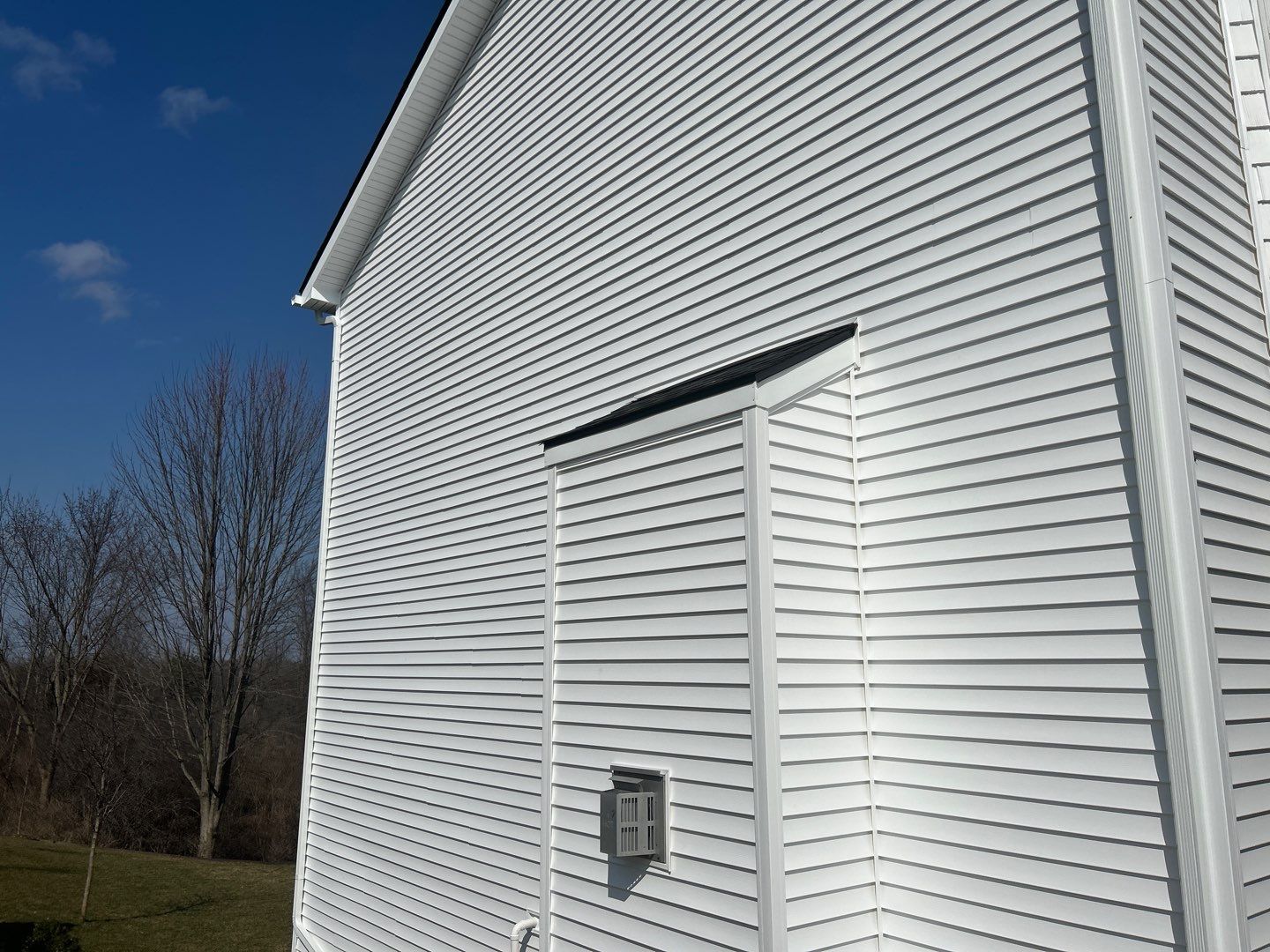 Siding Replacement using Certainteed Classic Restoration D4 by 180 Contractors