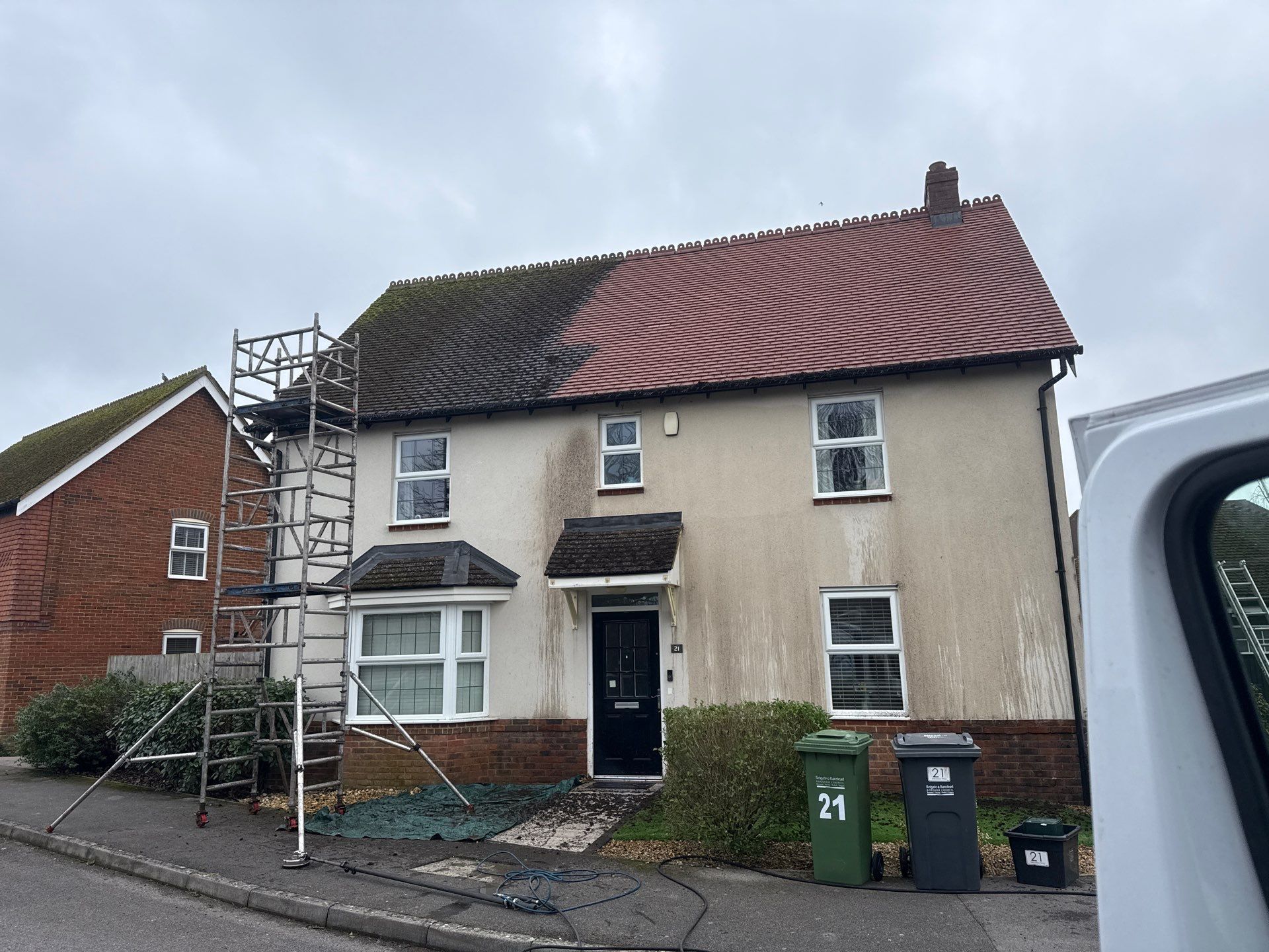 Roof And Render Clean by Ges Exterior Cleaning ltd