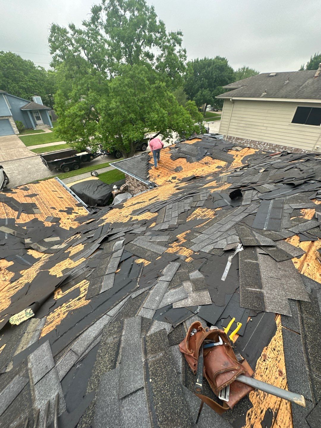 Residential Roofing Installation using Owen's Corning Duration (Lifetime) Shingles by Roof Repair Company