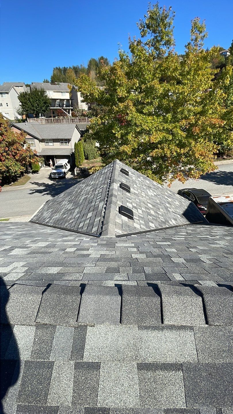 Residential Re-Roof using Malarky Vista Shingles by Top Notch Roofing Inc