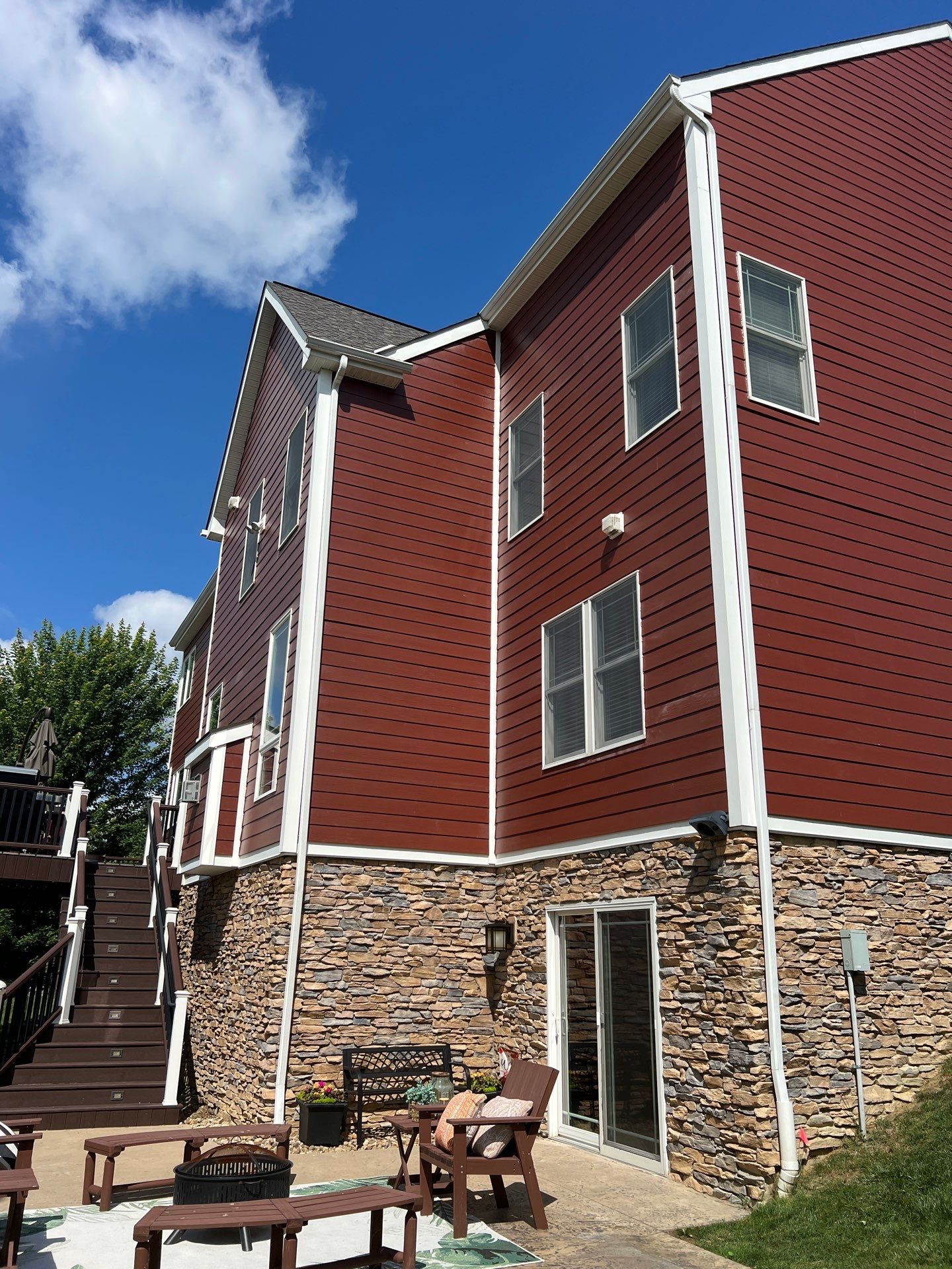 Countrylane Red James Hardie Siding Replacement in Franklin Park by Knockout Home Solutions
