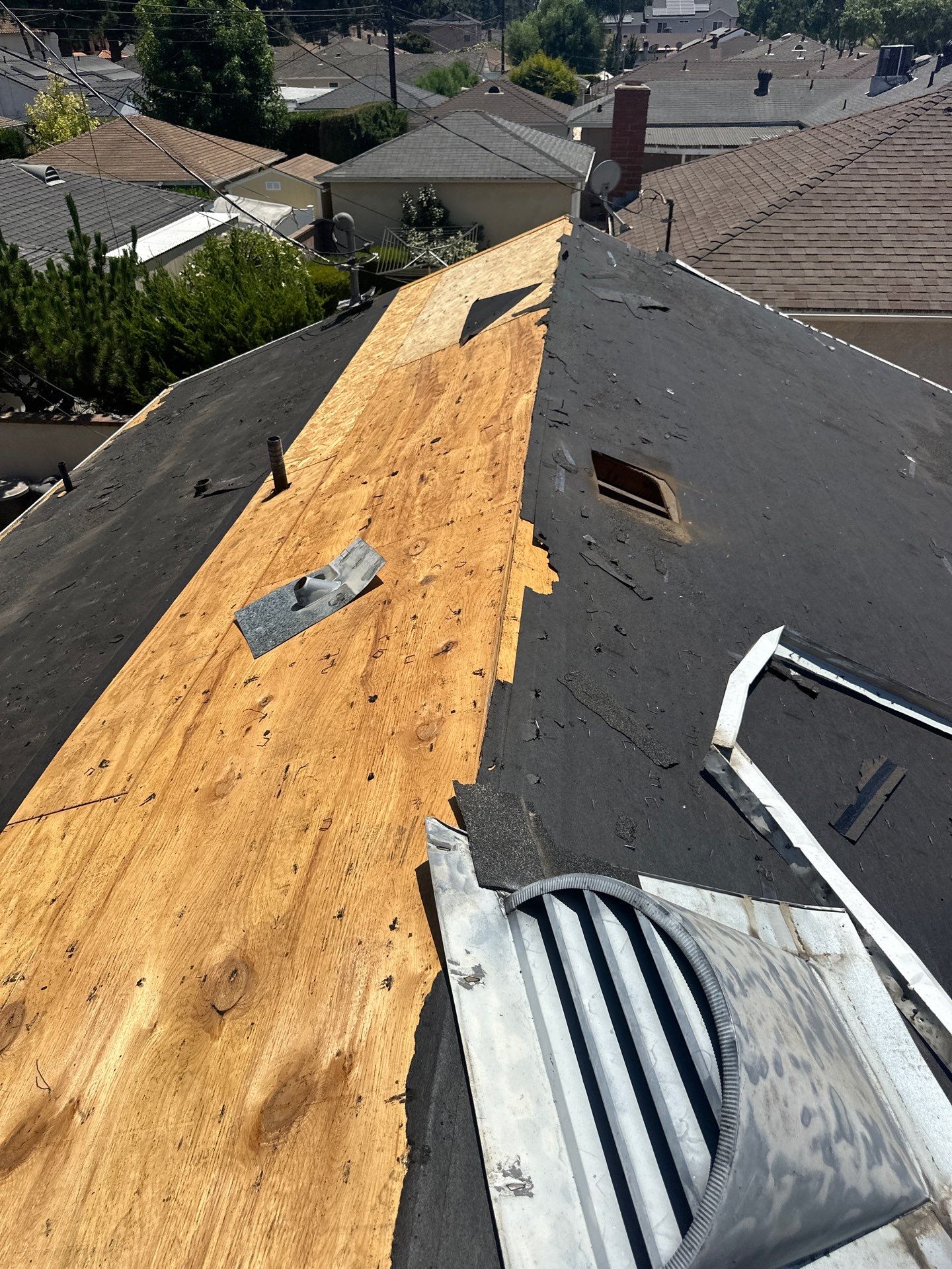 Roof Replacement - Lakewood, CA 90713 by Epic Roof Replacement