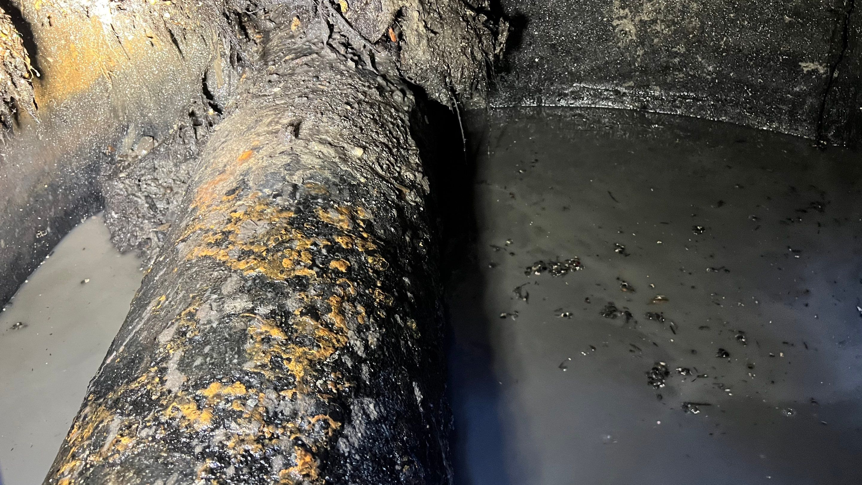 Condo Parking Garage Cleanup and Stormwater System Maintenance by APS Power & Water