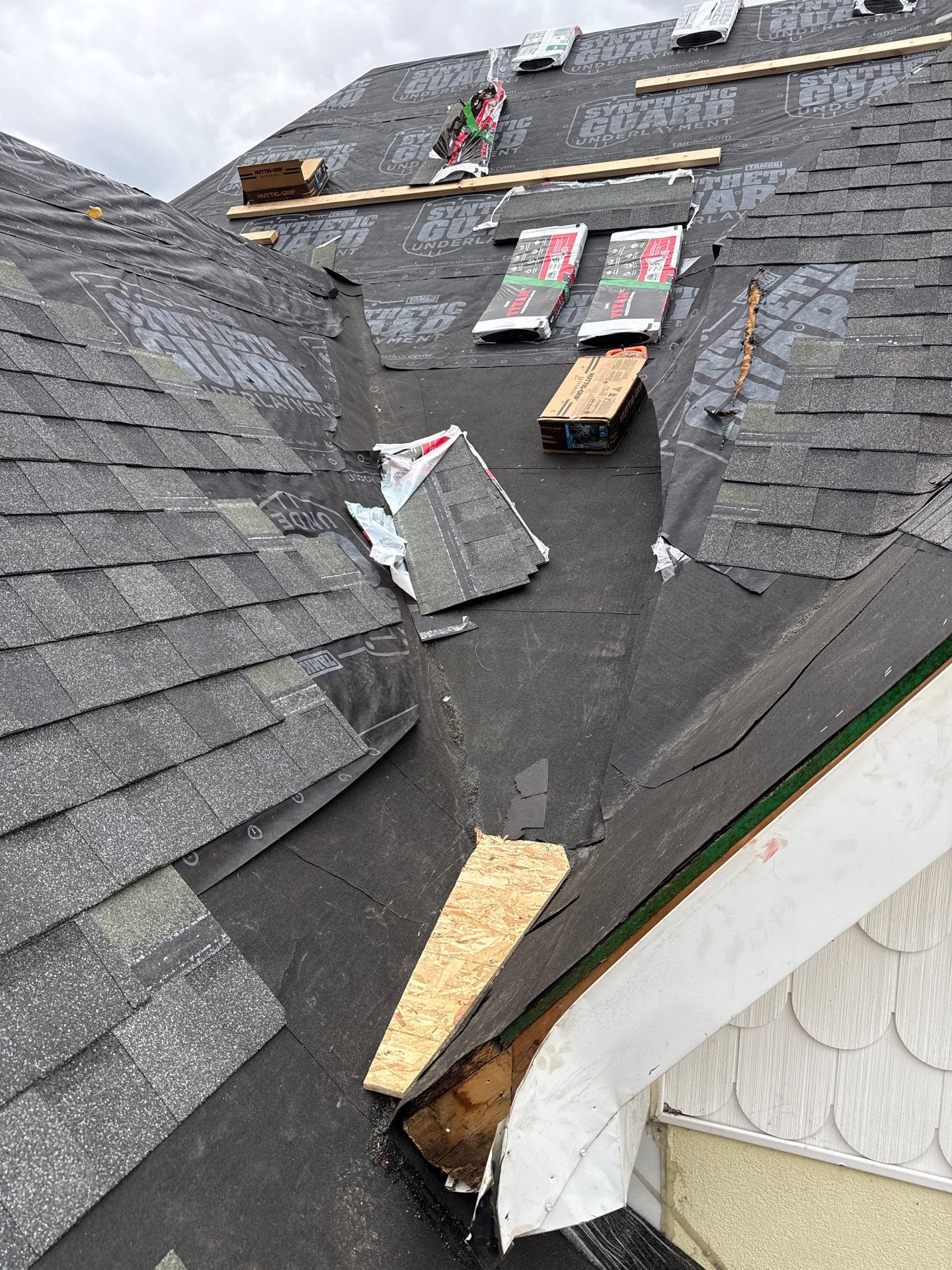 Howard and Christine Full Shingle Roof Installation by Good Hands Roofing