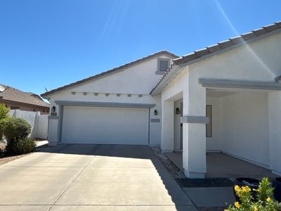 Alma Dr - Exterior