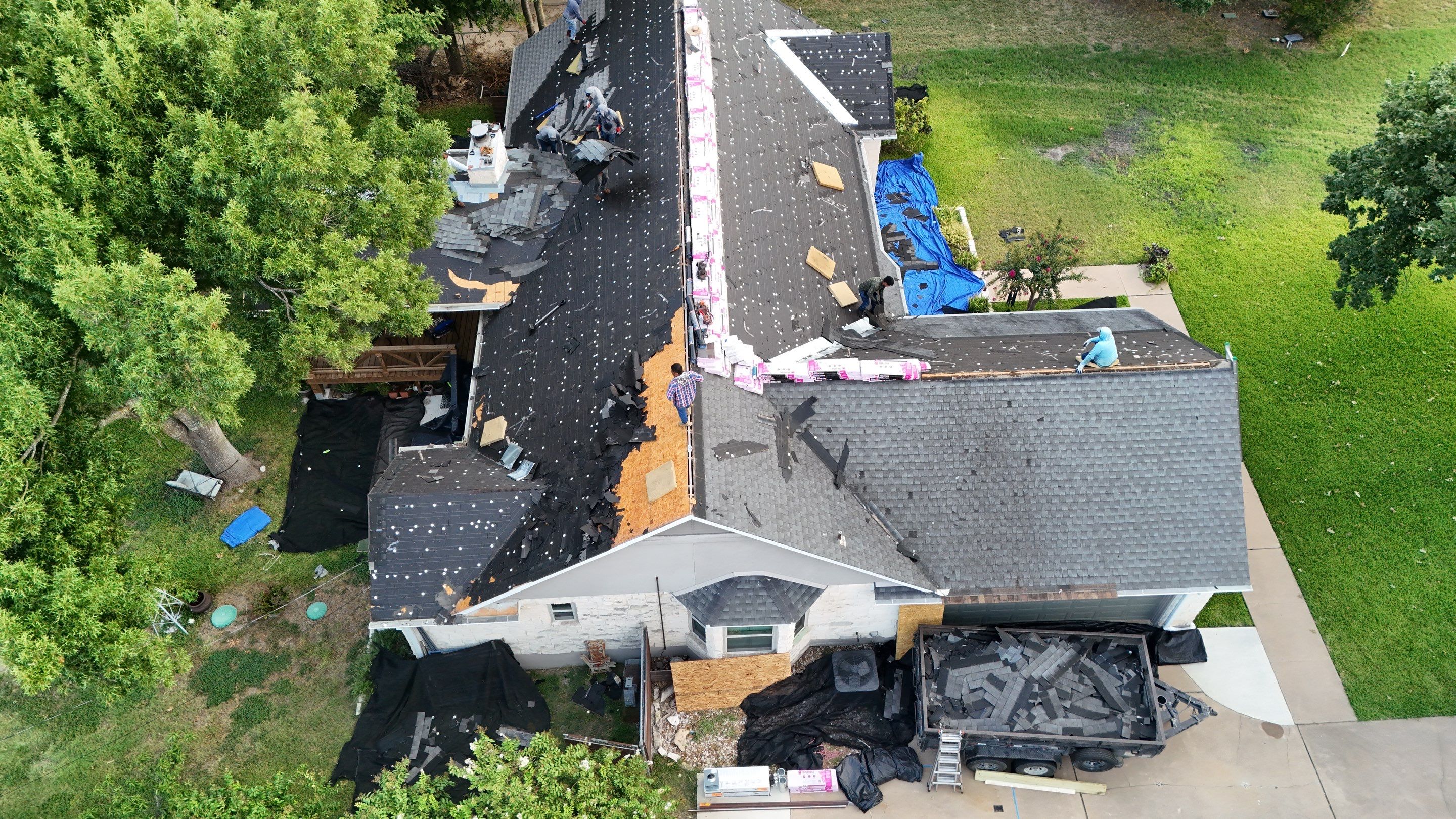 Replacement using Owens Corning - Duration - Teak by Action Exteriors Austin
