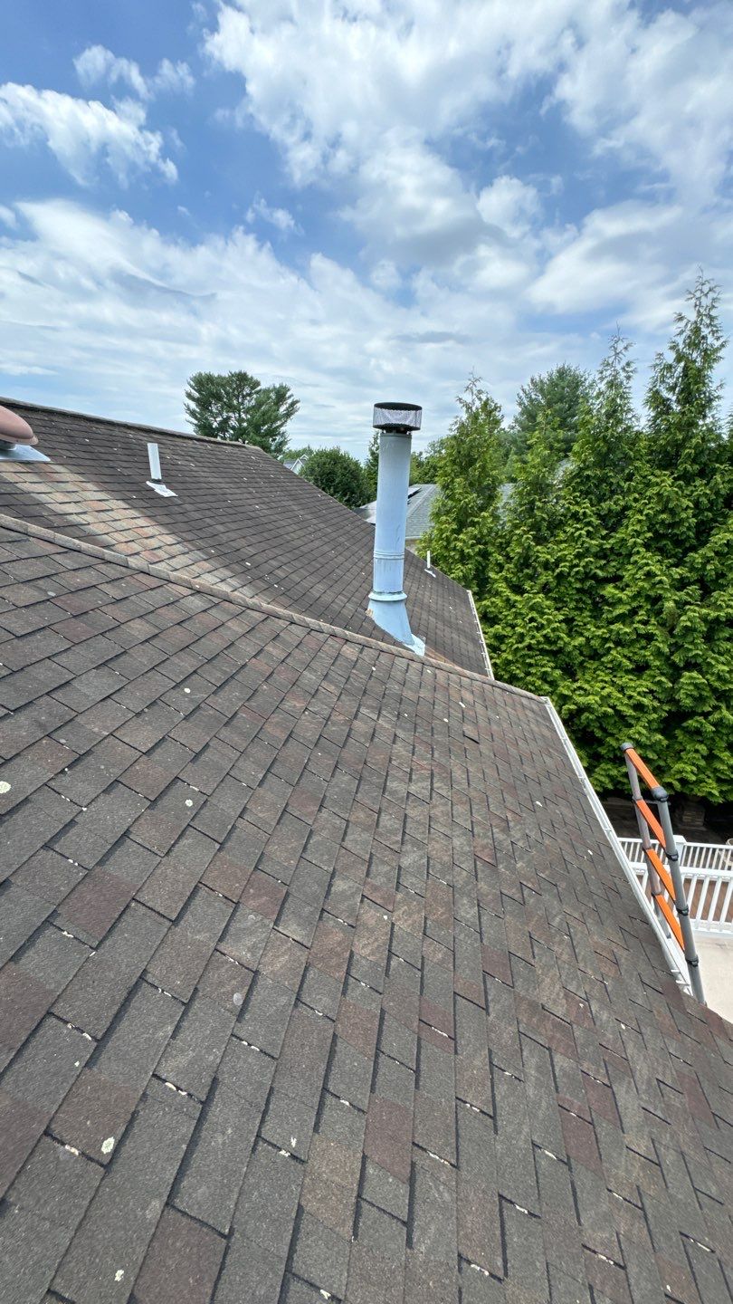 McLean: Residential Roof Installation with Landmark Pro Designer Shingles in Max Def Moire Black by RM Banning, Inc.