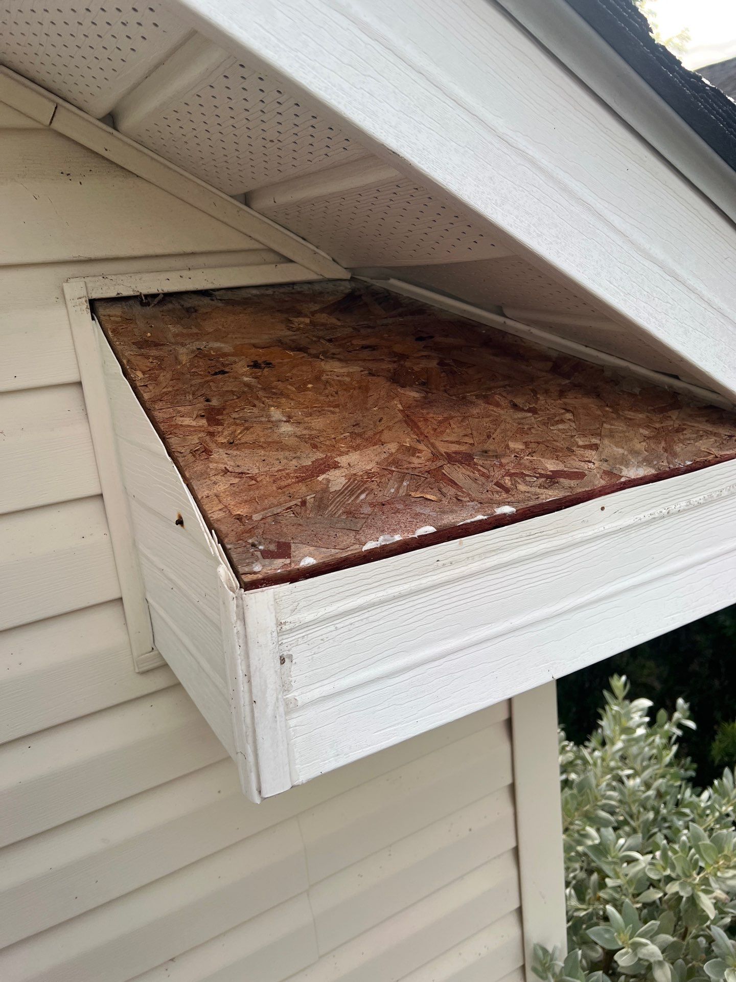 Residential Roofing Installation using Durabull Shingle System by Durabilis Roofing INC