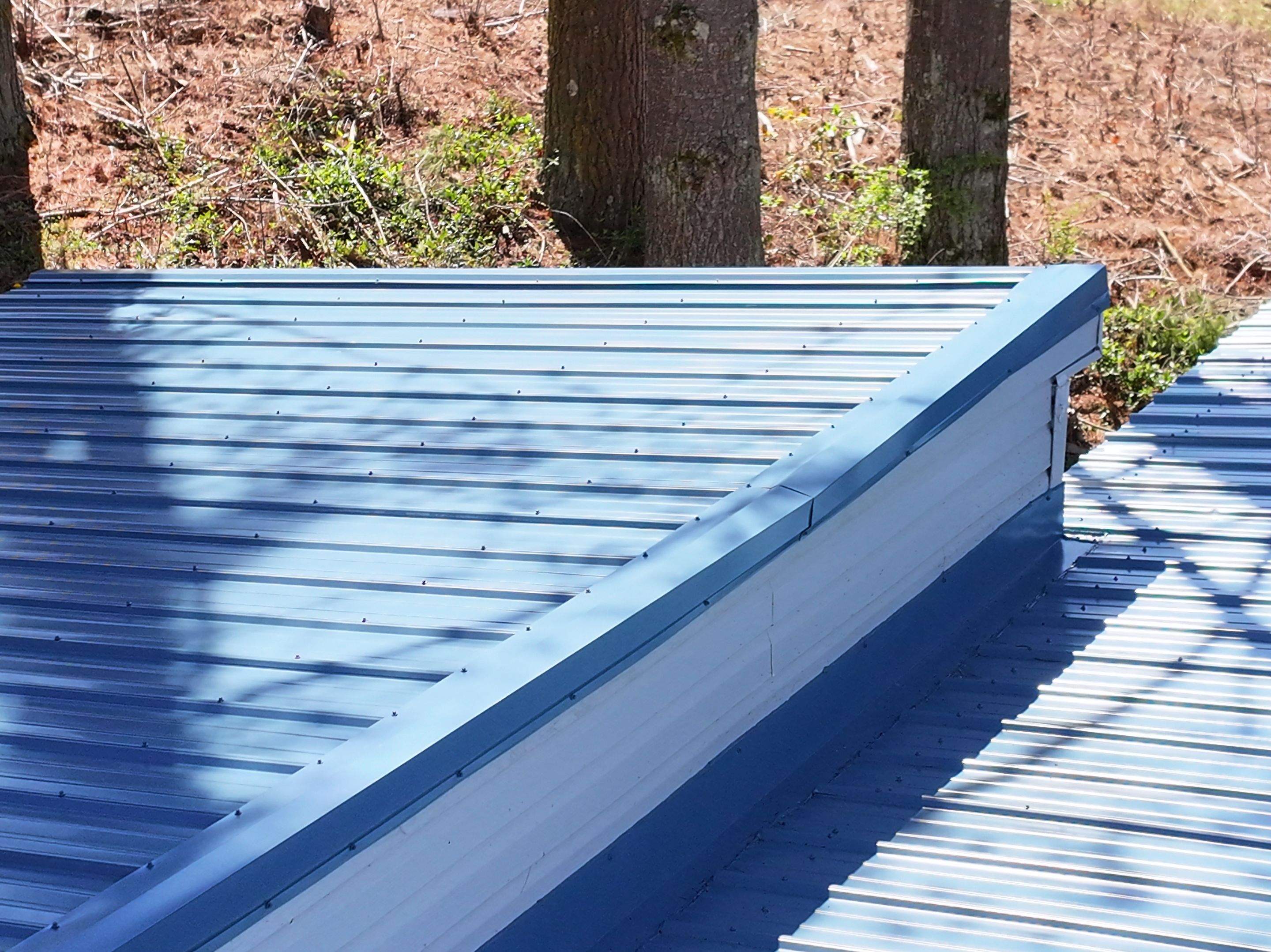 Hill Residence by Omnia Roofing