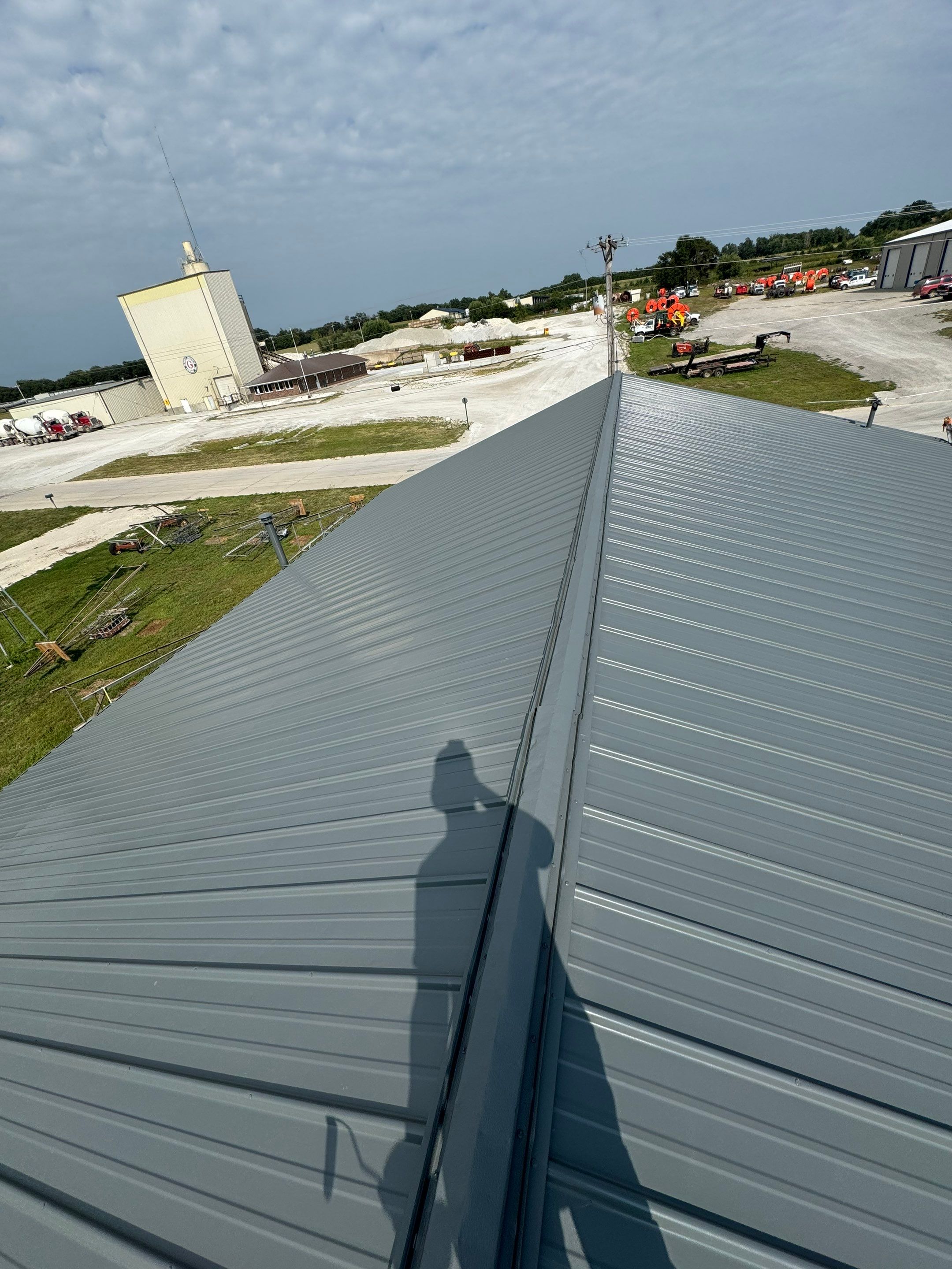 Metal Shop Painting – Sherwin-Williams Industrial Pro Project in West Point by Crows Roofing LLC