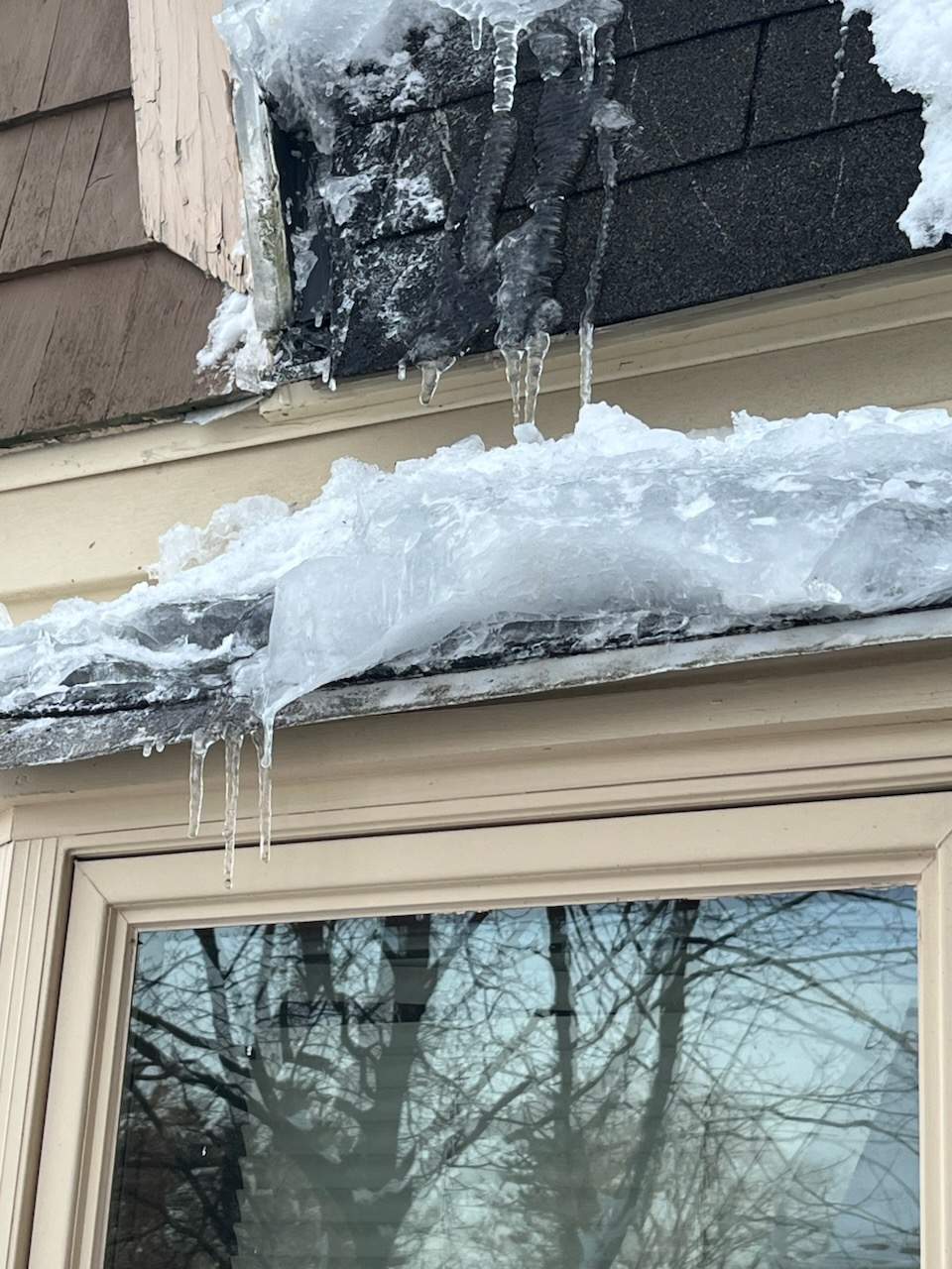 Ice Dam Removal in Haverhill, MA by Mighty Dog Roofing of Greater Middlesex County