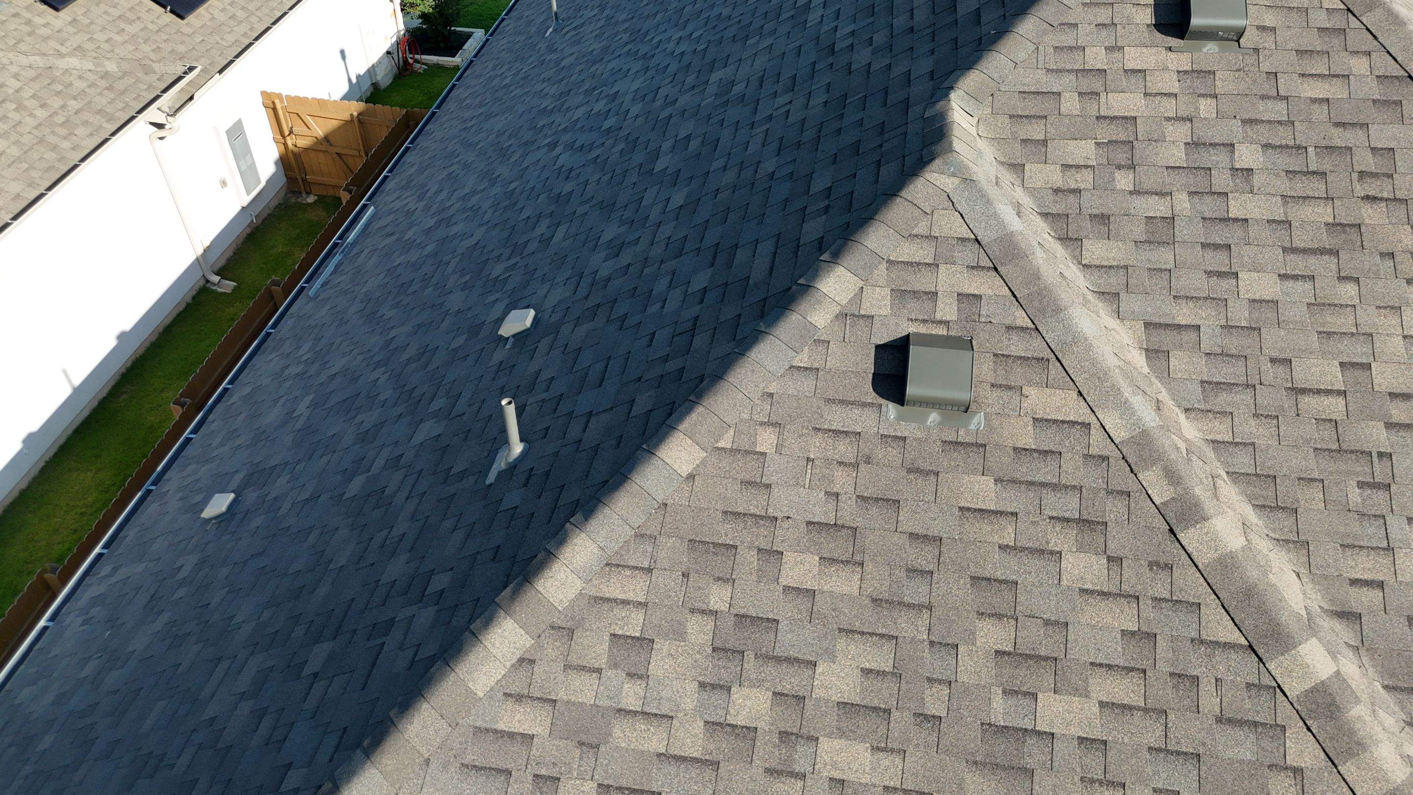 Weathered Wood - Malarkey Vista by RoofsOnly.com