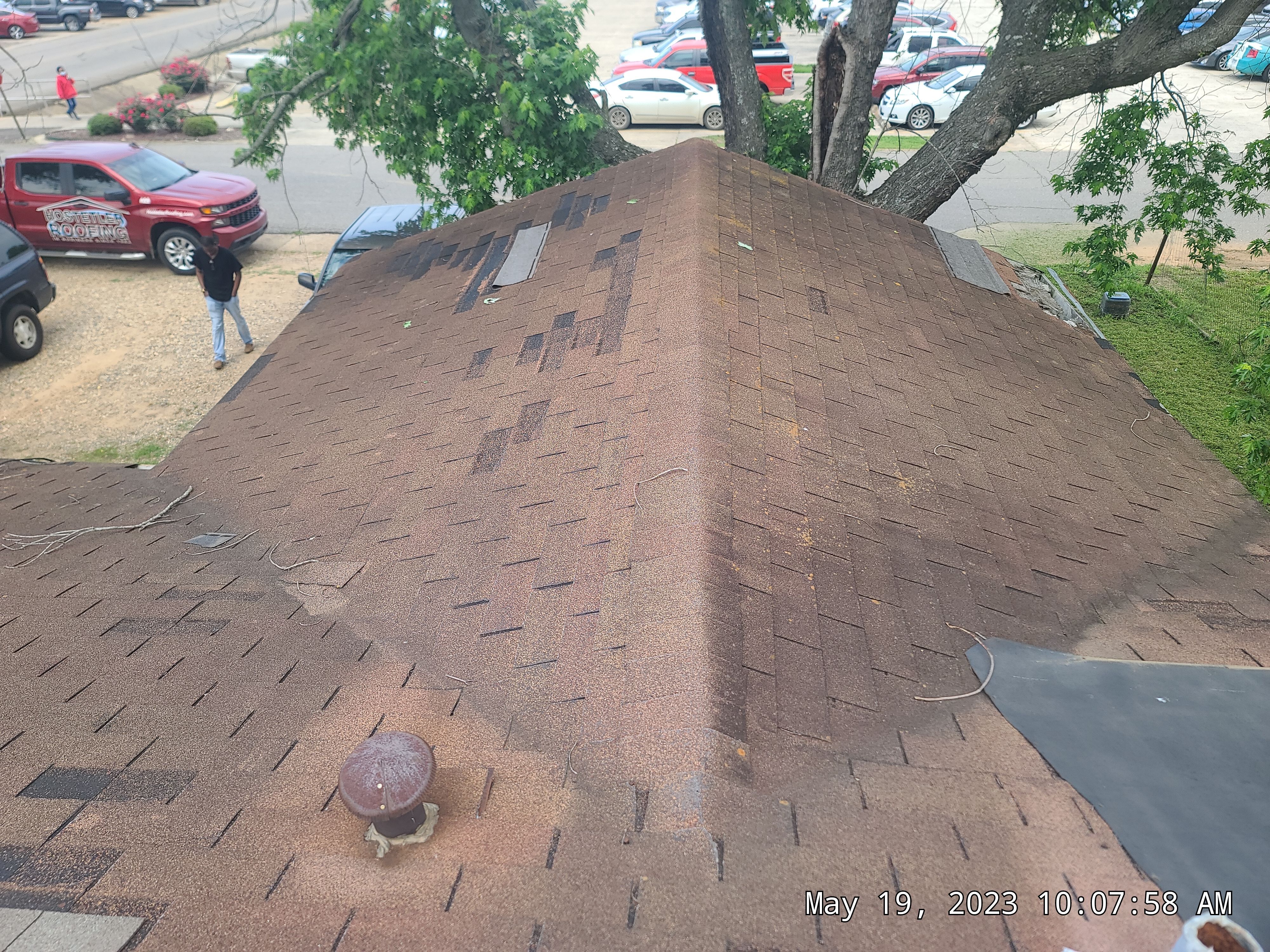 Residential Reroof: 25 Year 3-Tab Shingle by Hostetler Roofing