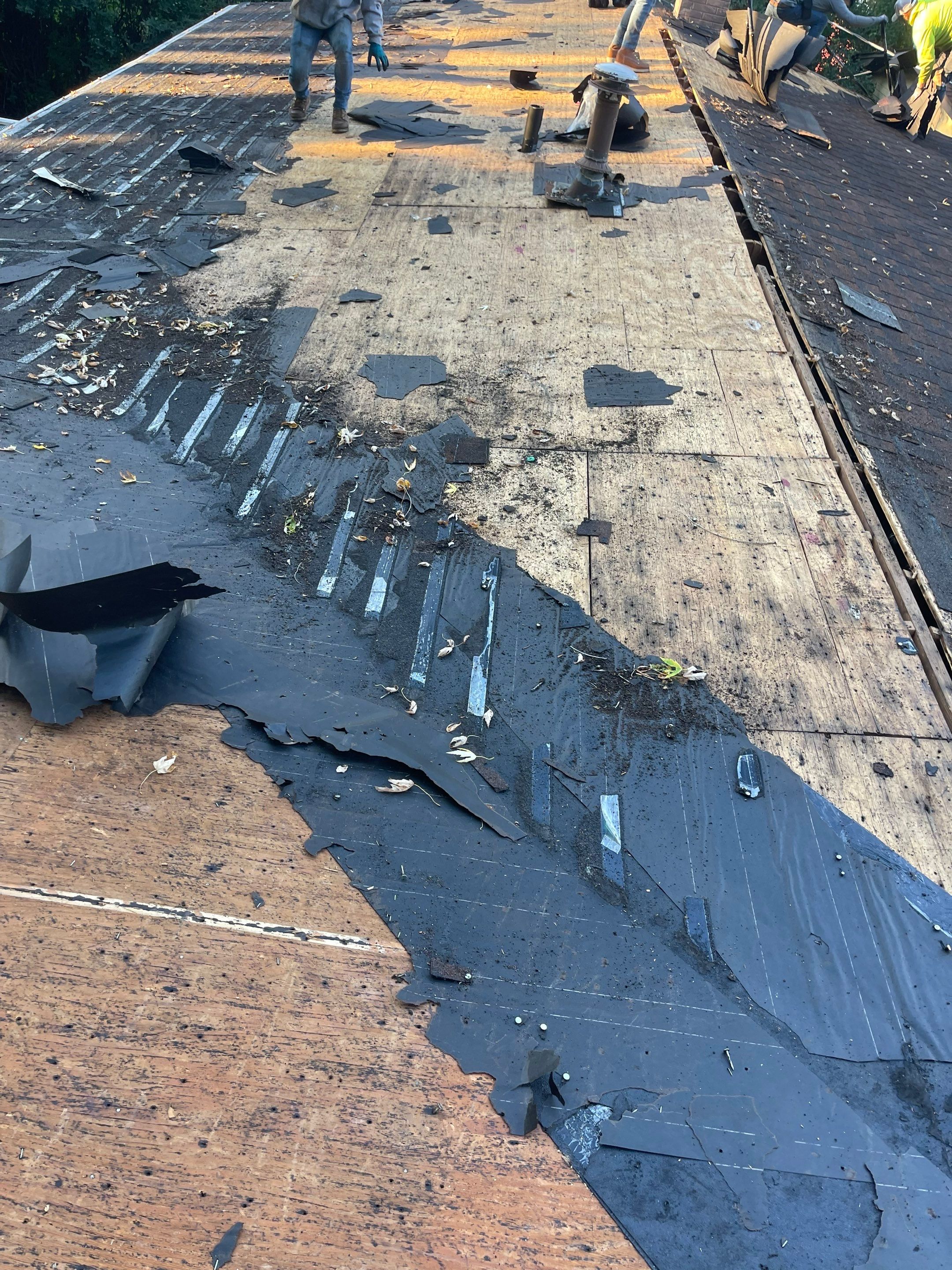 Roofing using GAF by Optimal Home Improvement 