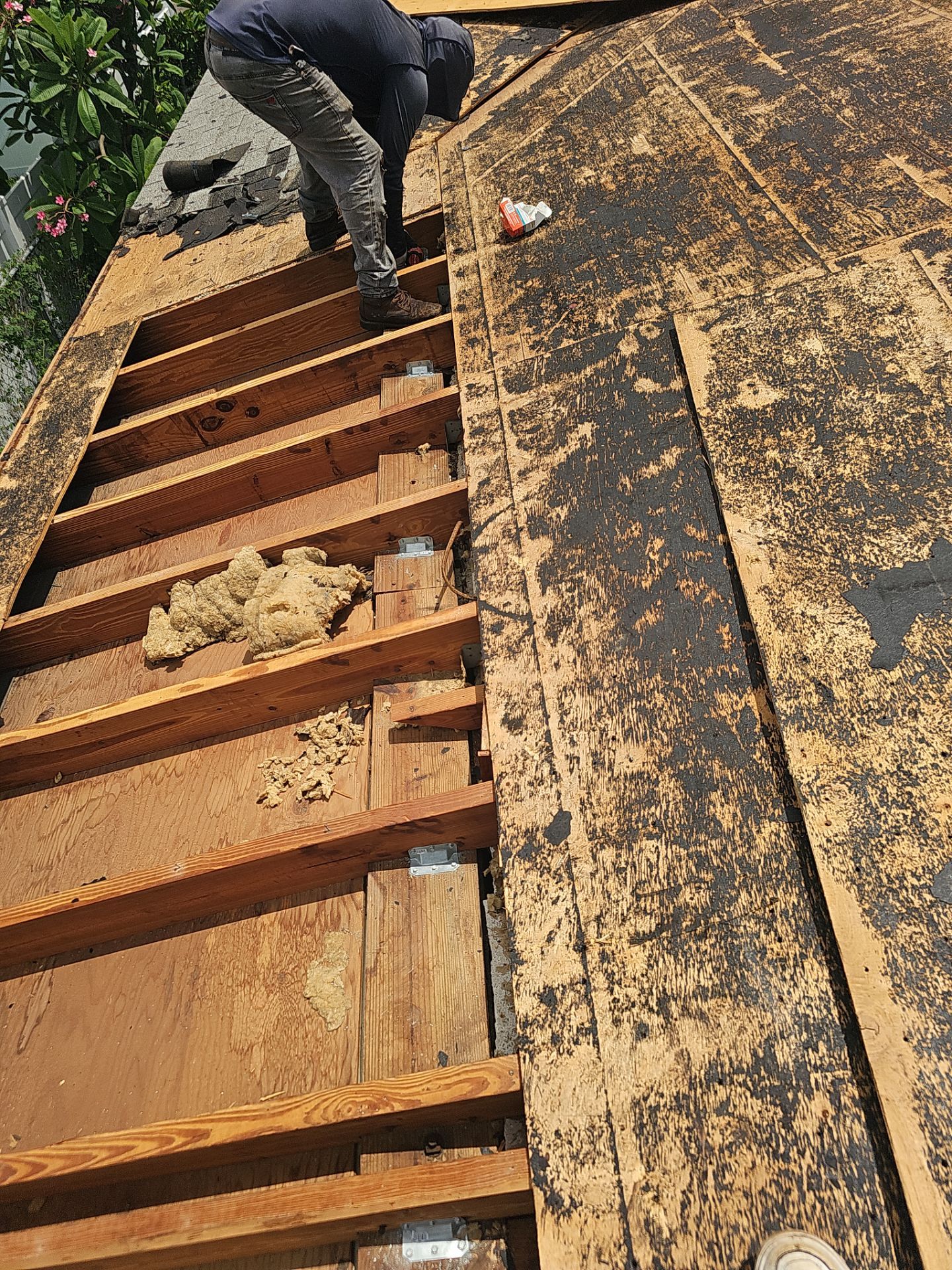 Project in St. Petersburg 33711 by Mitchell Roofing Company LLC 