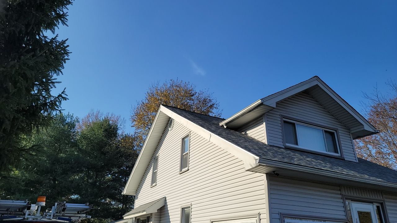 CERTAINTEED LANDMARK COLOR: COBBLESTONE GREY DRIP EDGE: WHITE by Eagle Eye Roofing