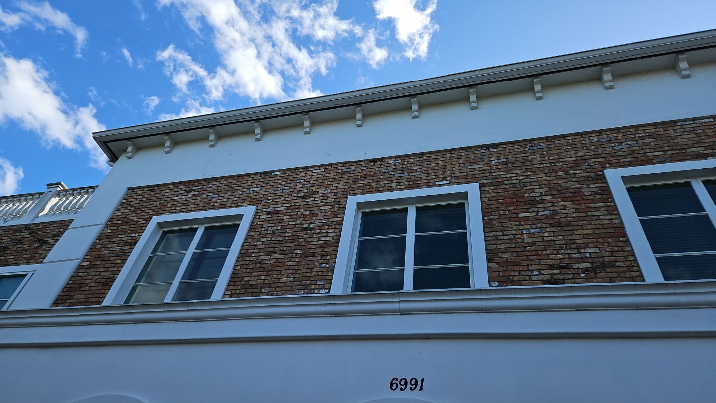 Pressure Washing Commercial Parkland by BKB Pressure Cleaning LLC