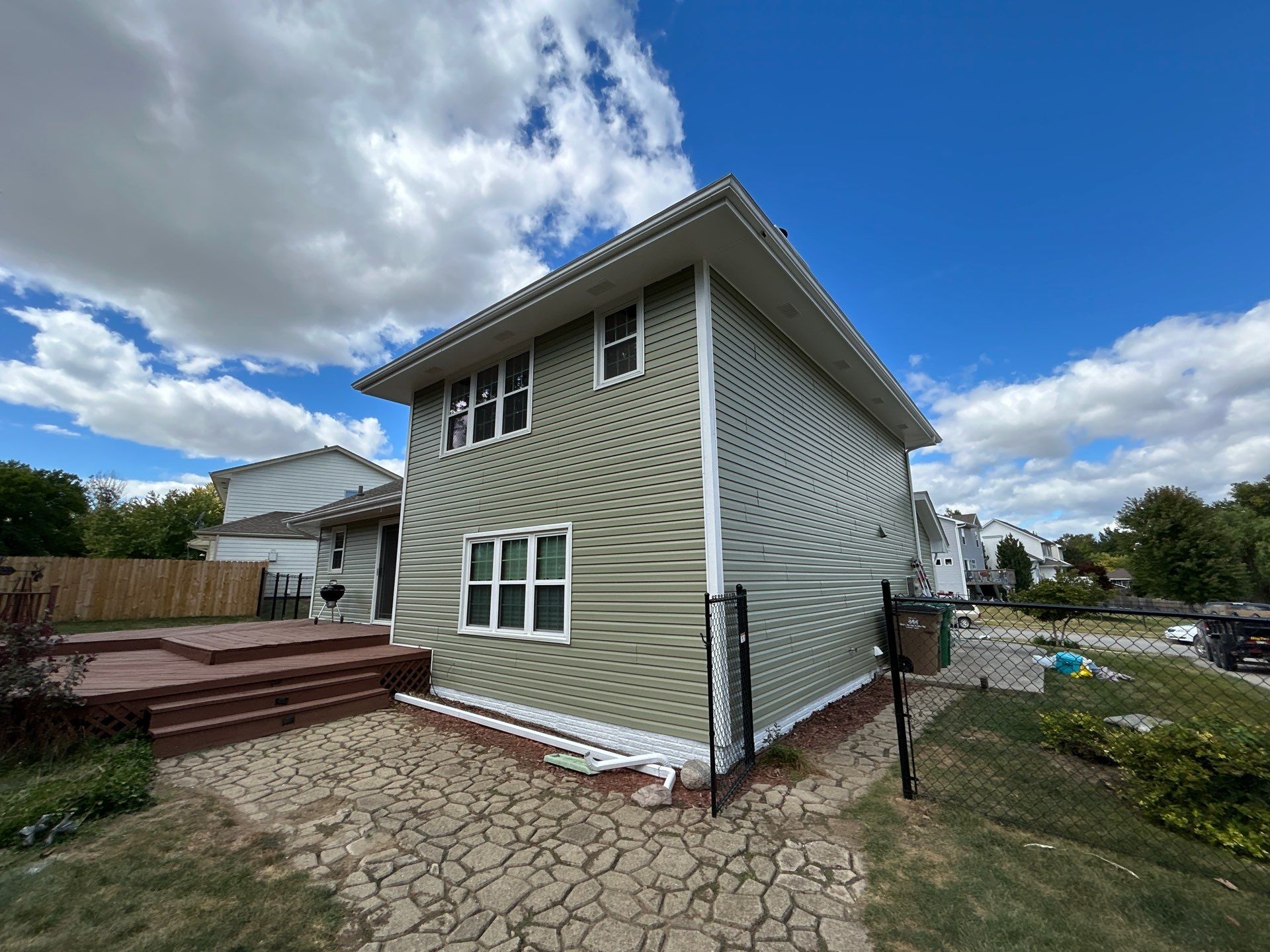 Vinyl siding in Pleasant Hill, IA by Blu Ember Properties