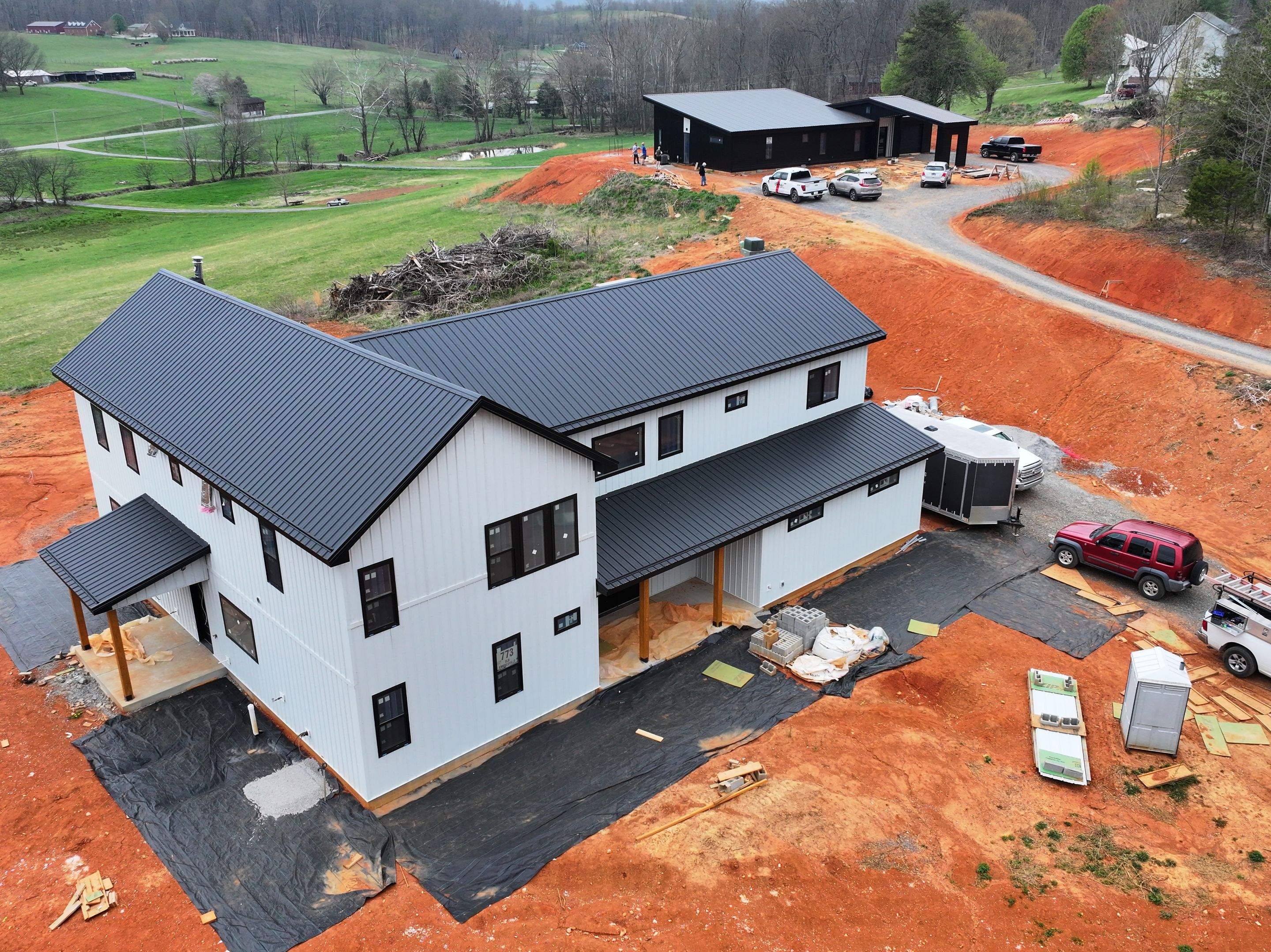 Titus Jr Residence by Omnia Roofing