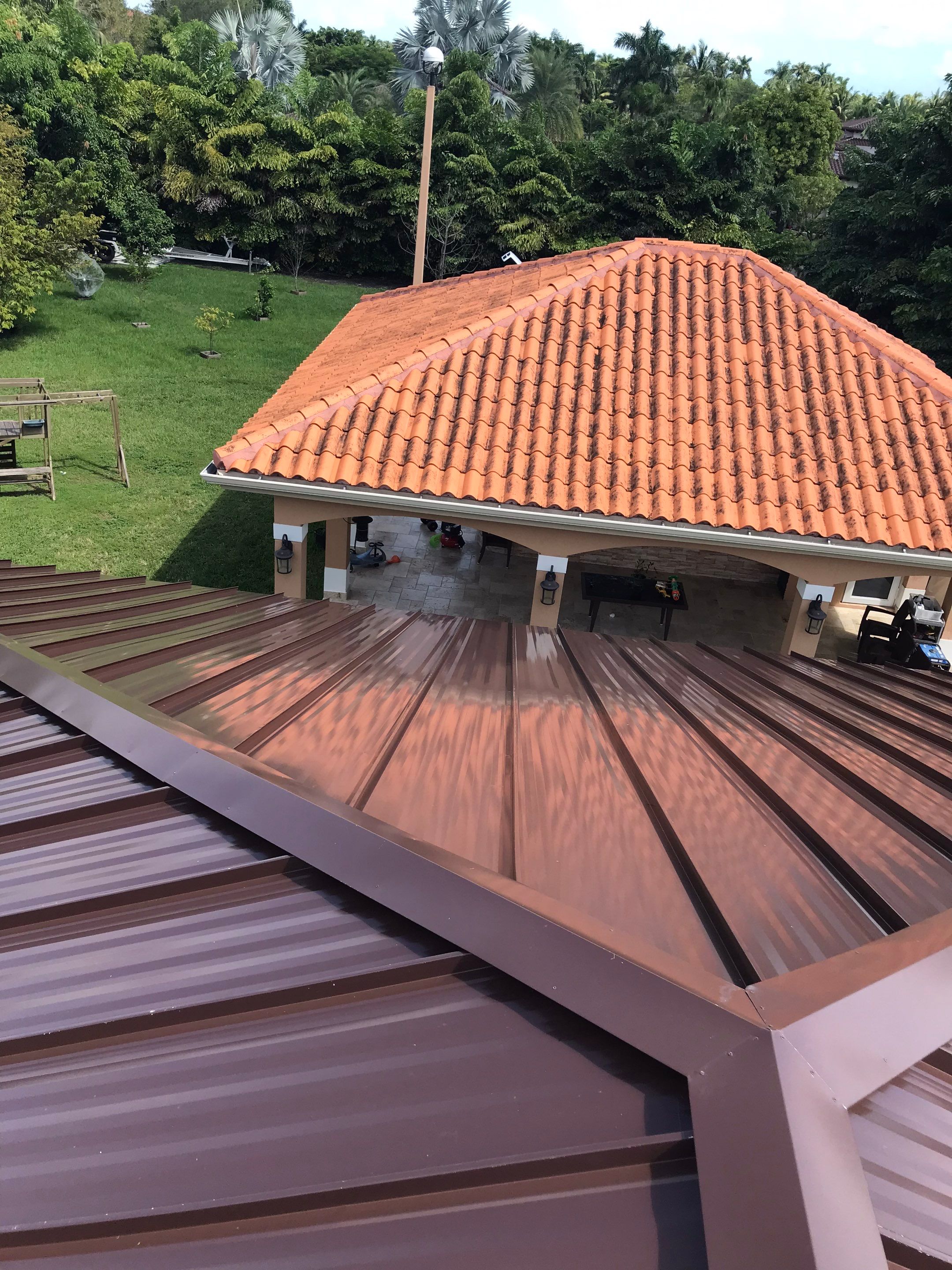 Metal Roof - Galvalume - Mansard Brown by Istueta Roofing
