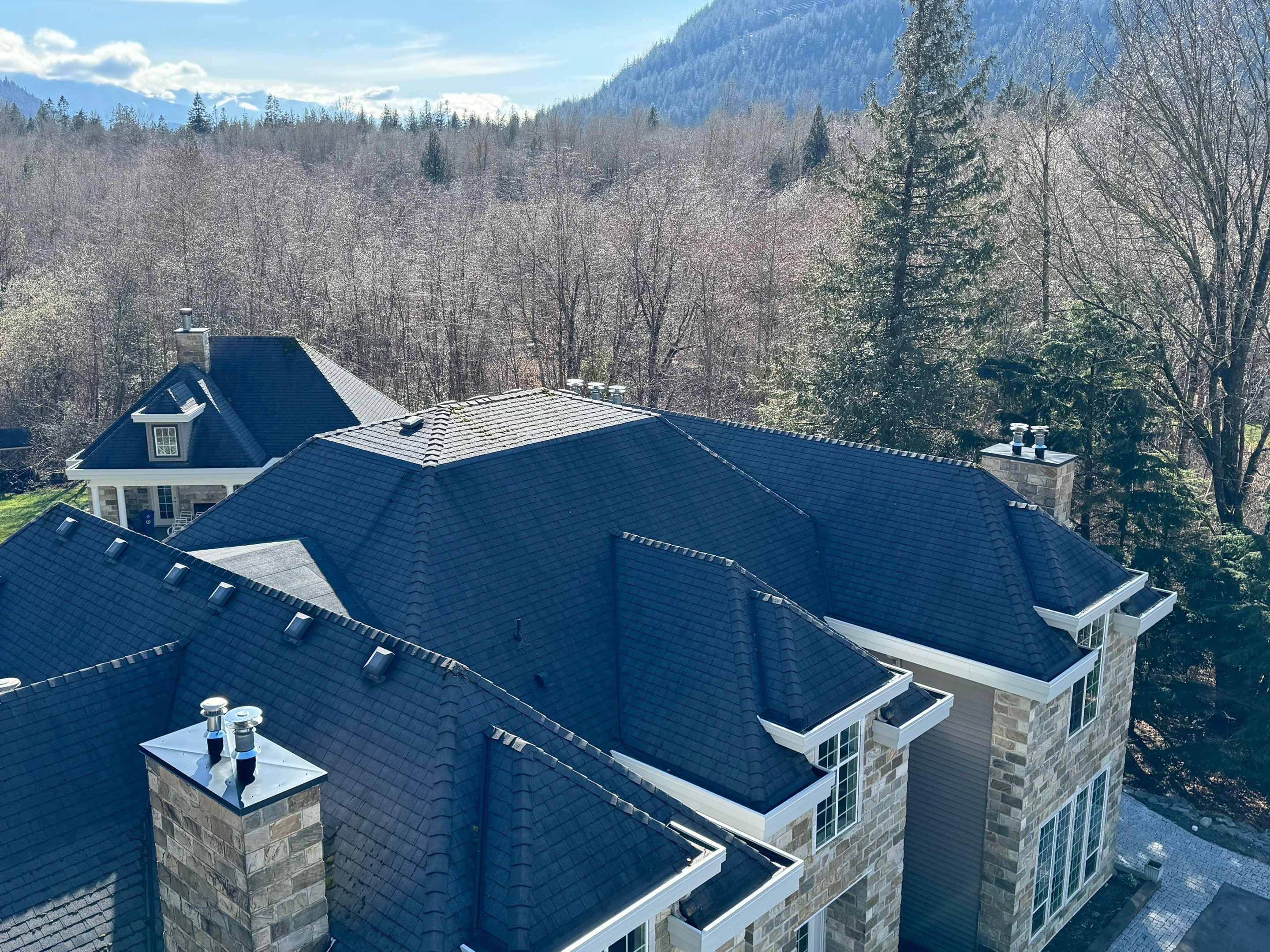 Residential Re-Roof using 26 GA Fascia Color White White by Top Notch Roofing Inc