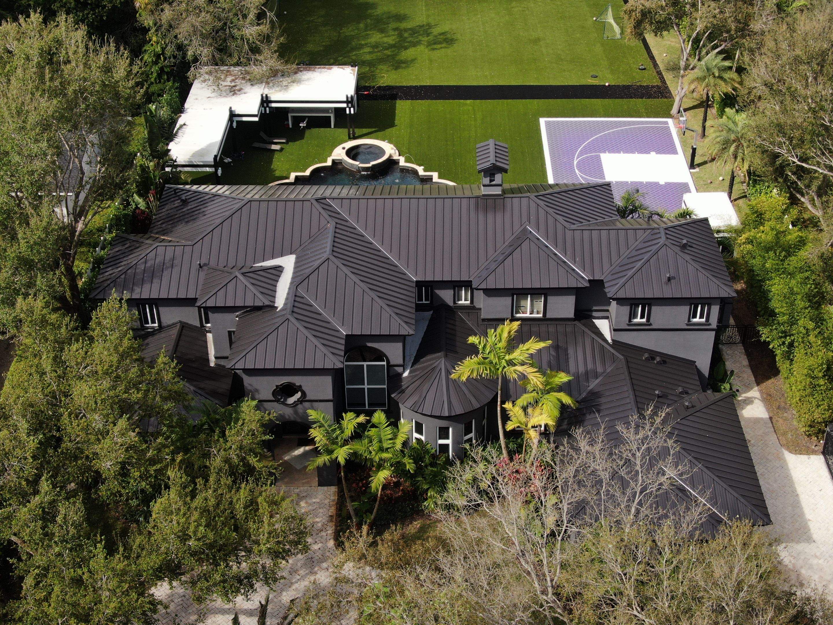 Metal Roof - Galvalume - Matte Black by Istueta Roofing
