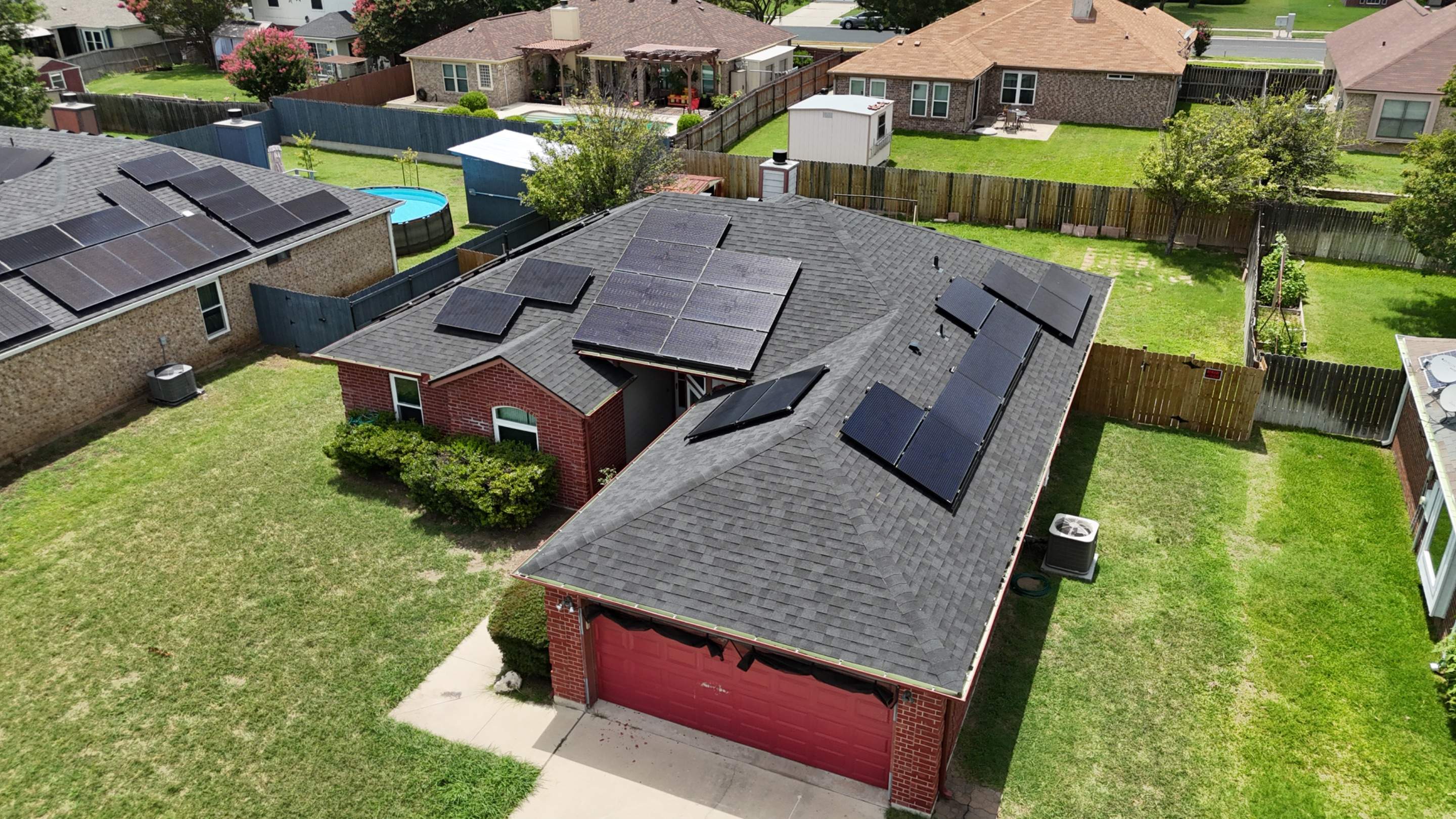 Brilliant Black - Malarkey Vista by RoofsOnly.com