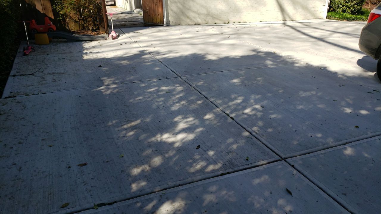 House Wash using cleaner by Power Wash Masters LLC