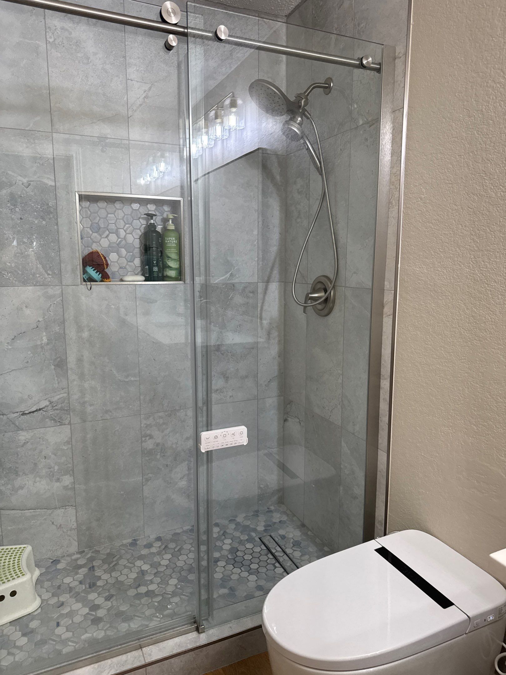 Full-Spectrum Home Makeover: Floor-to-Ceiling Remodel in 25 Days by Tibi Soli LLC