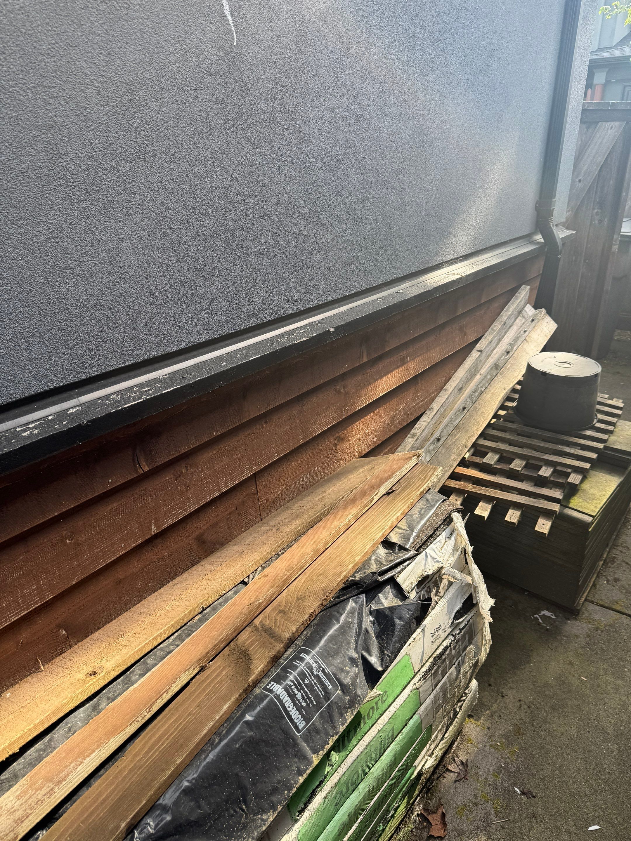 Exterior Painting & Staining in Vancouver by YVR Construction Group