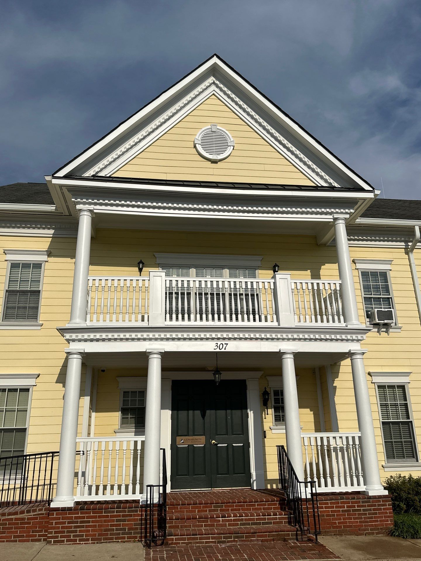 Commercial Exterior Painting Services for Mainstreet Bank in Leesburg, VA by My Painter 