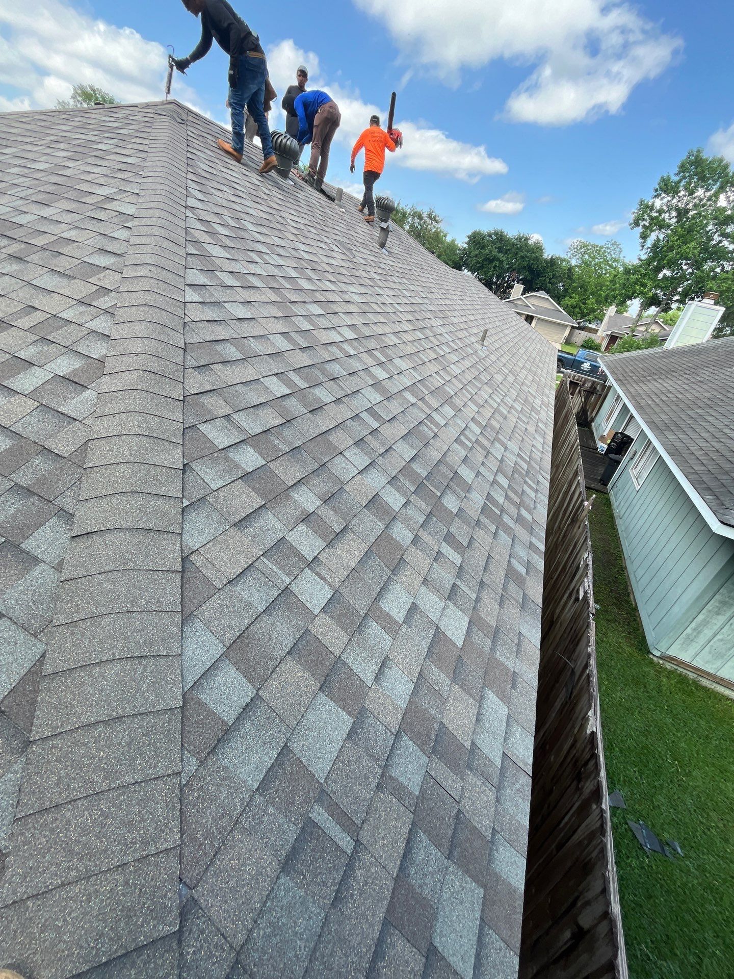 Residential Roofing Installation using Owen's Corning Duration (Lifetime) Shingles by Roof Repair Company