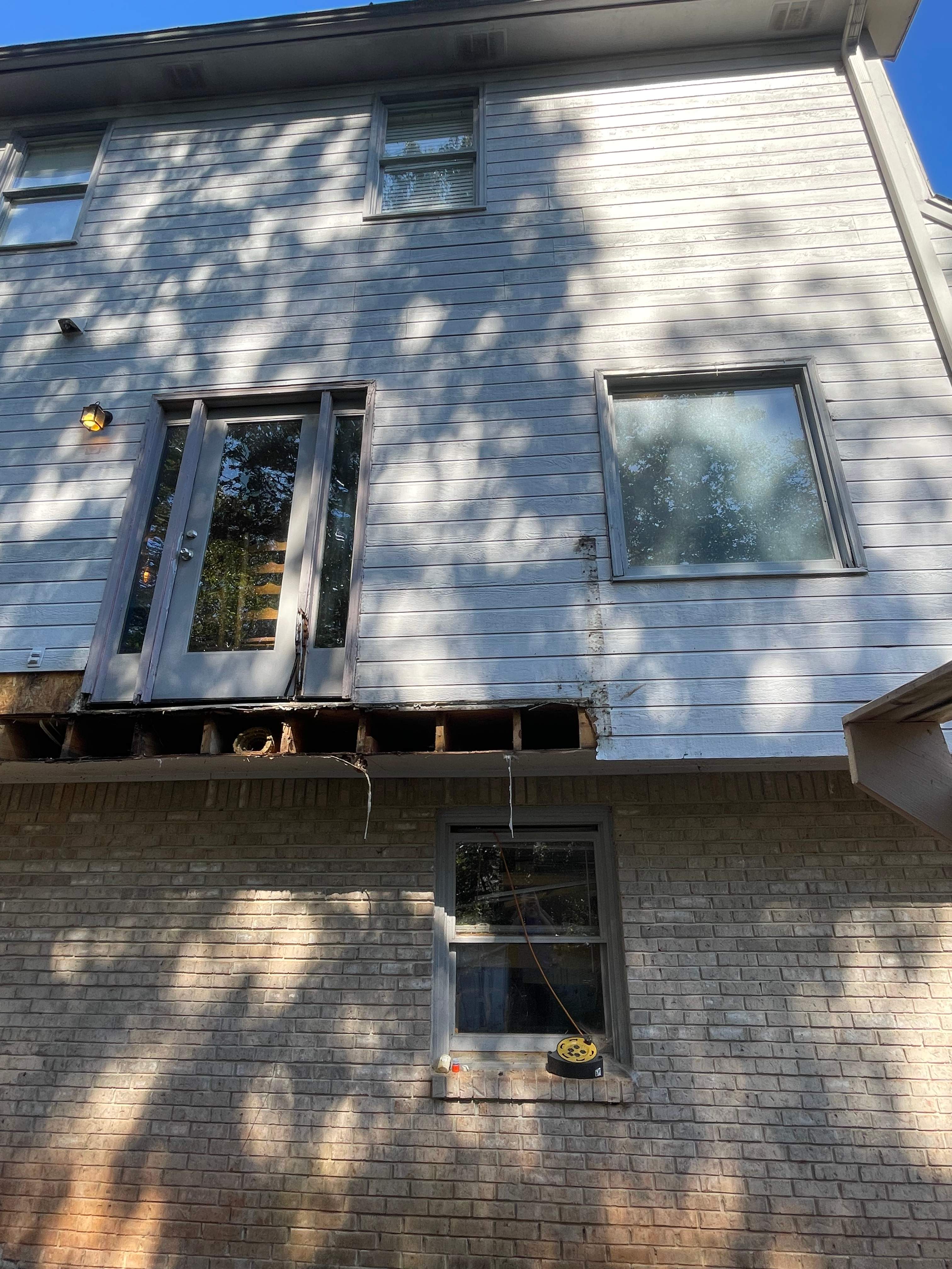 Balmoral Estates Screened Deck  by Pillar and Pine