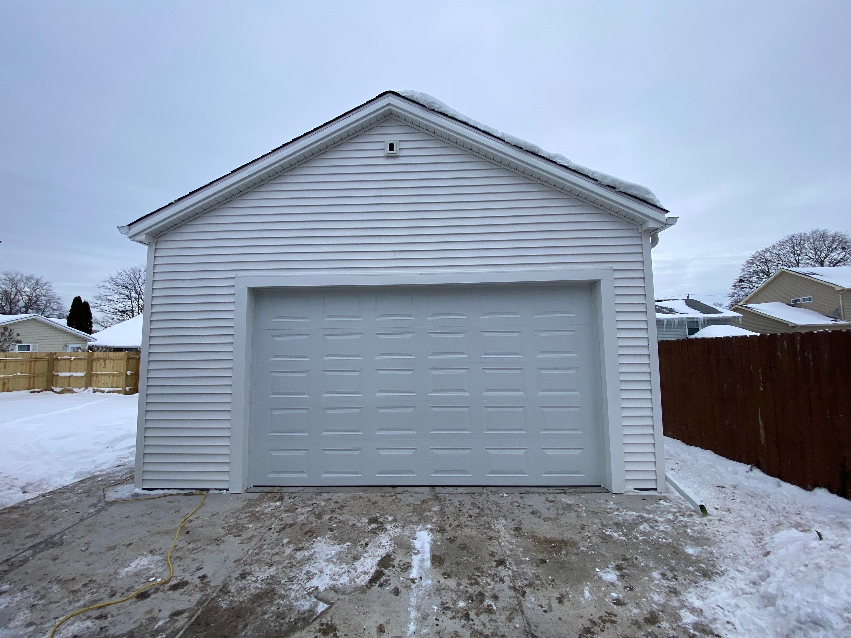 Garage by Ivy Lea Construction