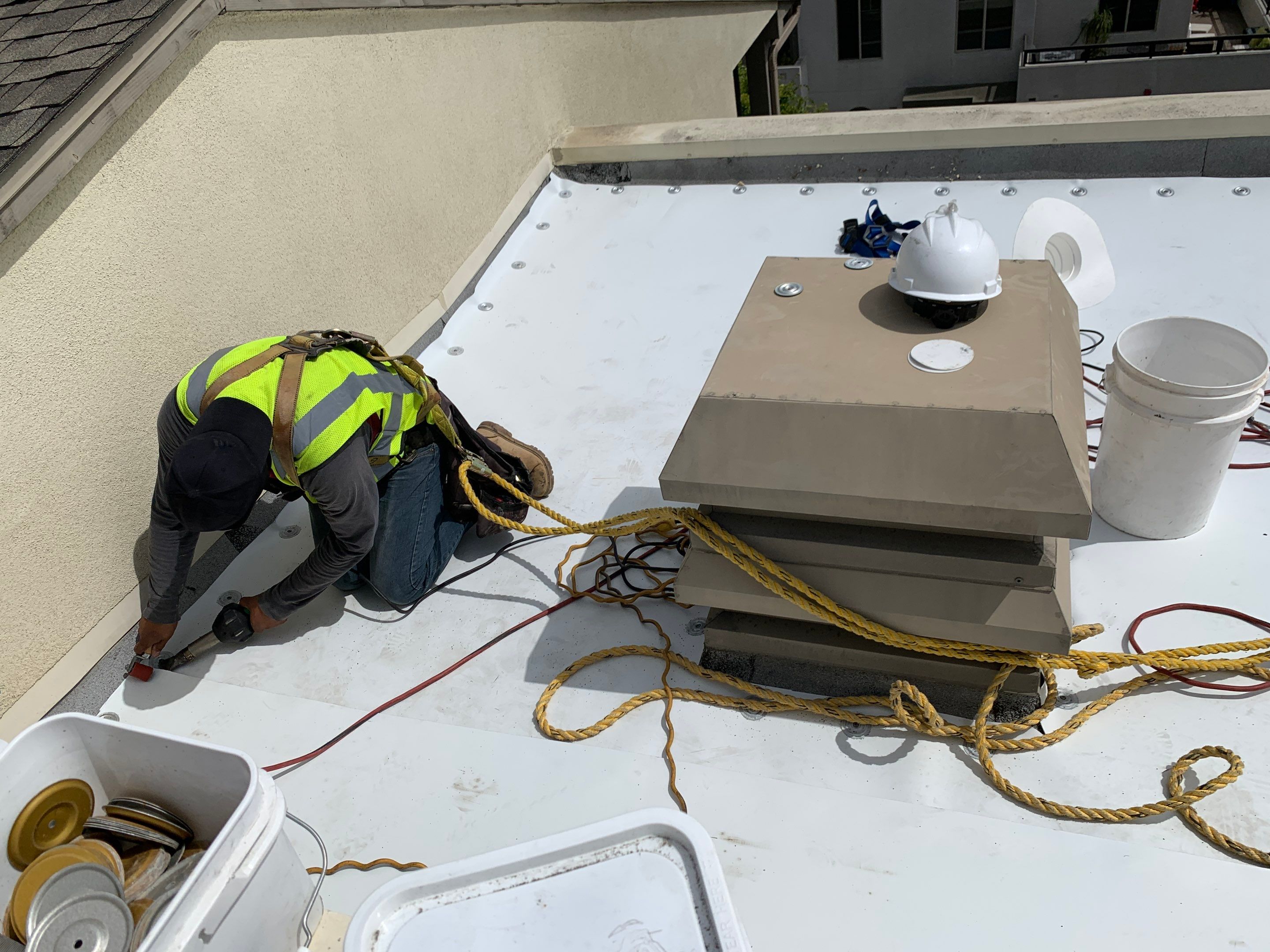 360 @ EL SEGUNDO by LA Roof Systems Corporation