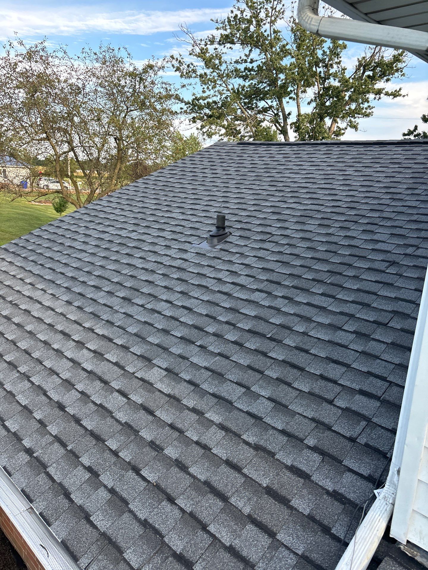 Residential Roofing Installation using Timberline UHDZ Shingles - Pewter Gray by RoofX 