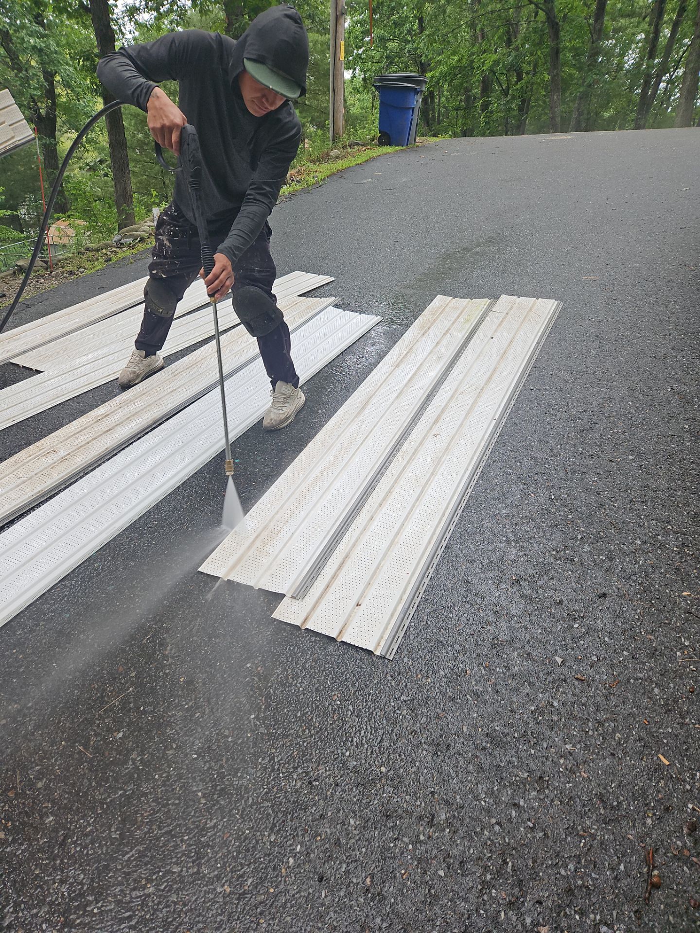Leak Repair & Roof Wash – Groton, MA by Mighty Dog Roofing of Greater Middlesex County