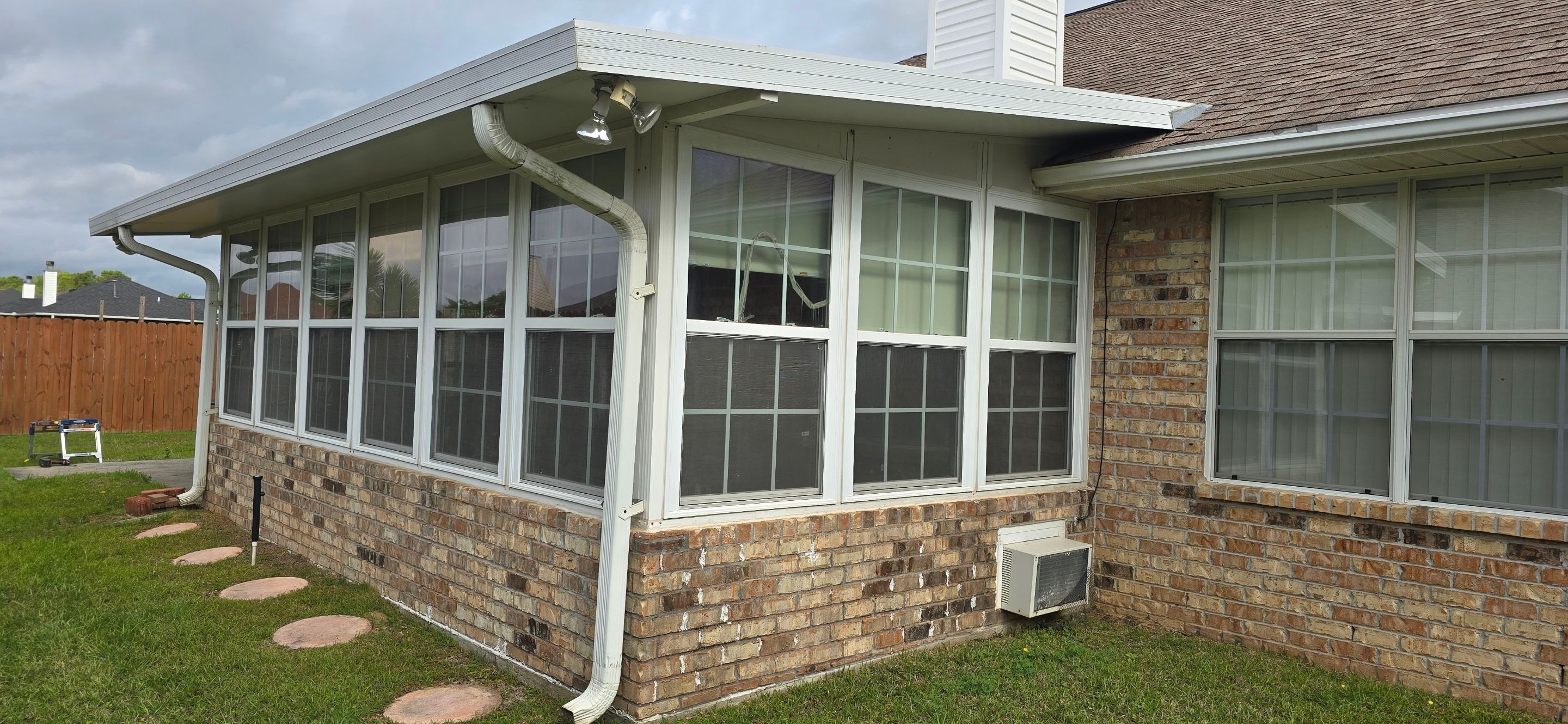 Glass Room using Colorbeam in Pensacola by Titan Sunrooms
