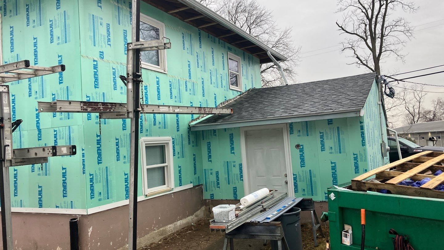 Siding transformation with Cert Monogram D/5 Dutchlap, Flagstone by DiGiorgi Roofing and Siding Inc