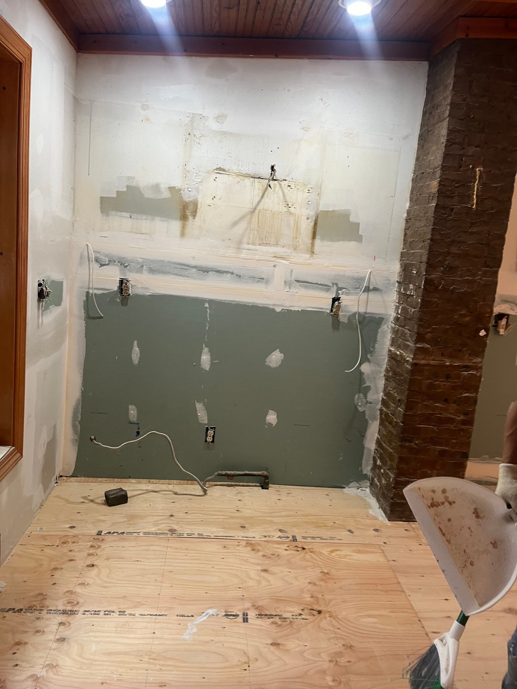 Kitchen Remodel using St. Martin Cabinetry by Custom Design Carpentry Inc