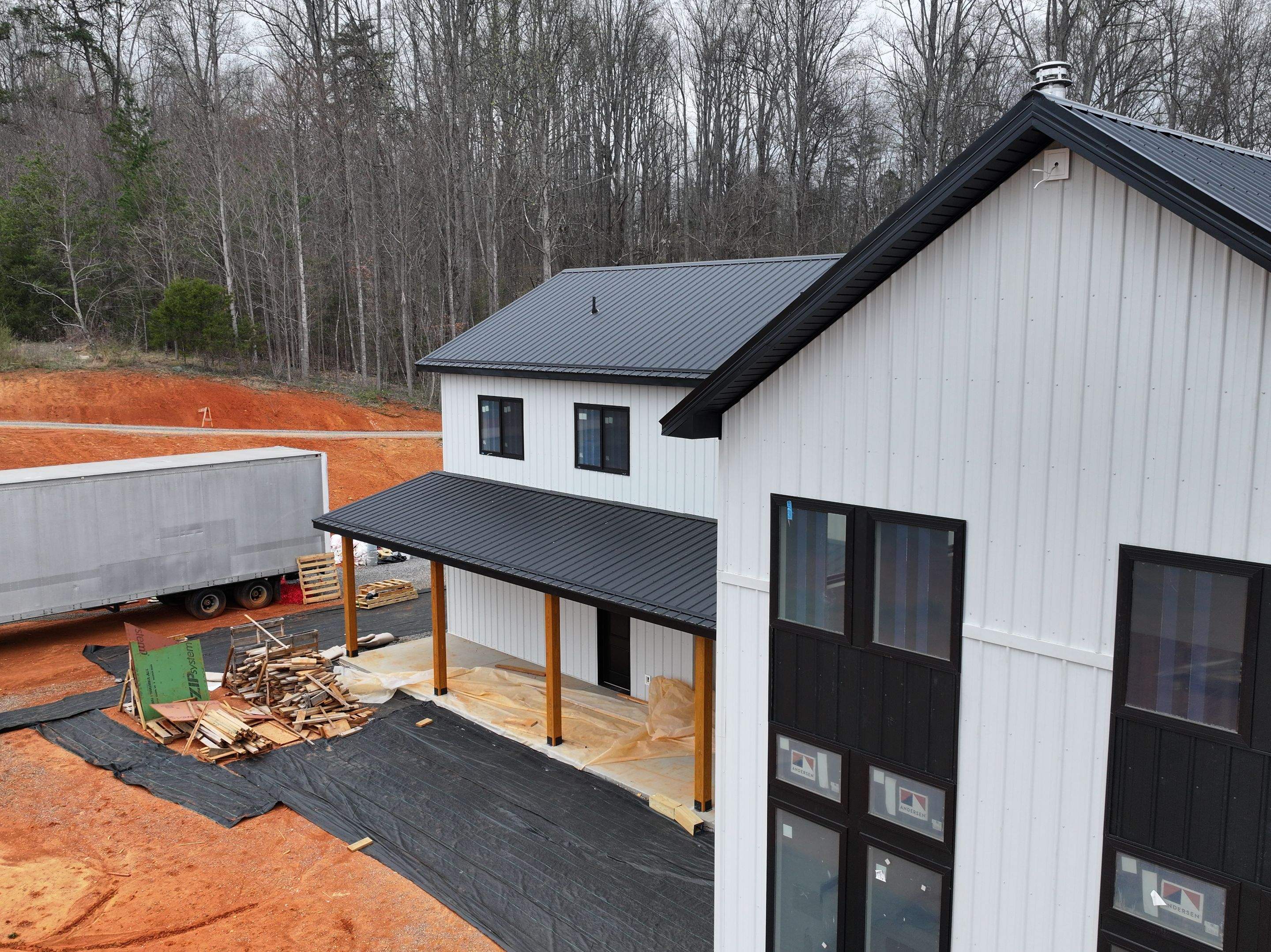 Titus Jr Residence by Omnia Roofing